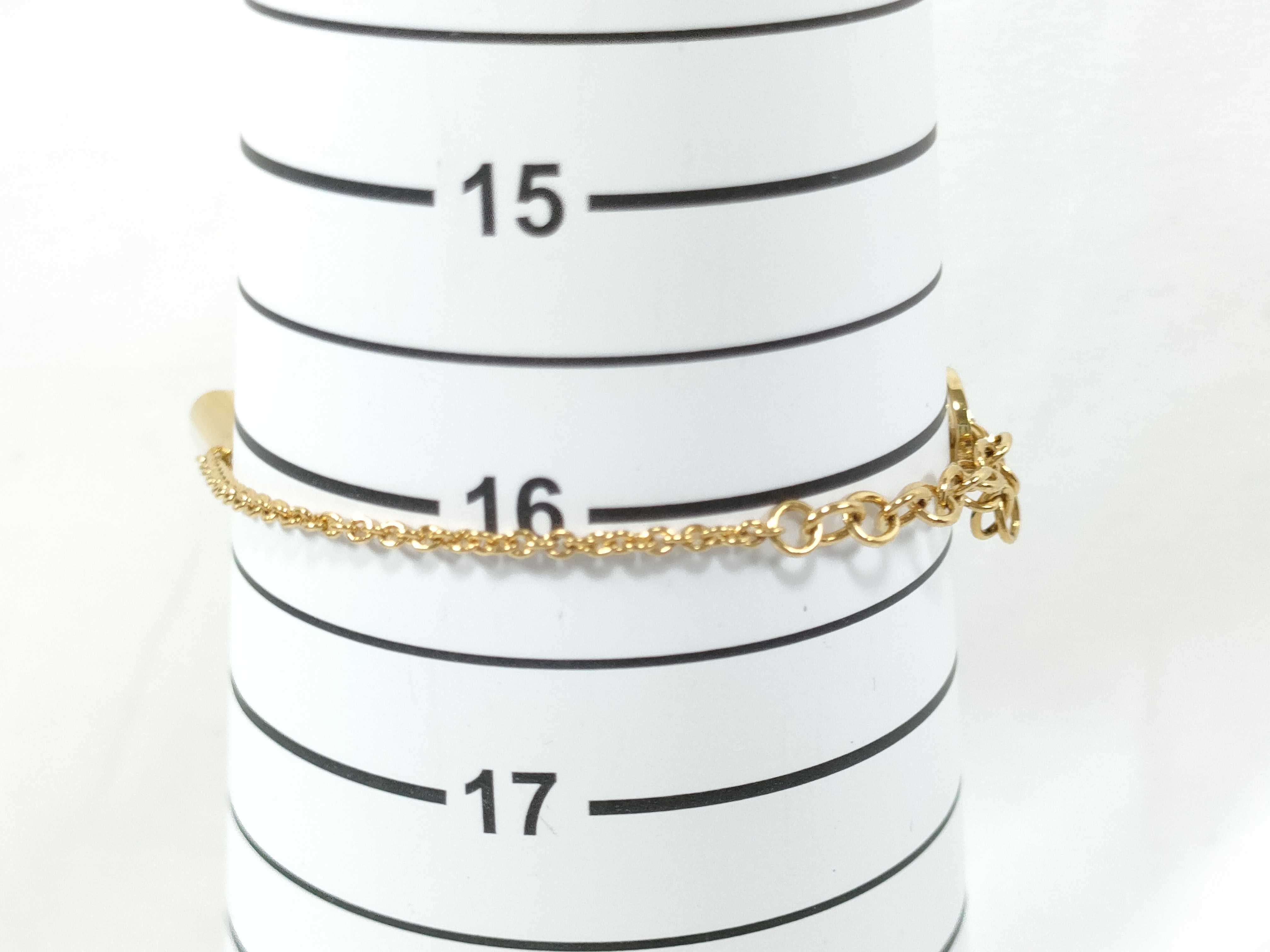 Essential V Pearl Effect Bracelet GP M69581 Bracelet/Bangle — view 9