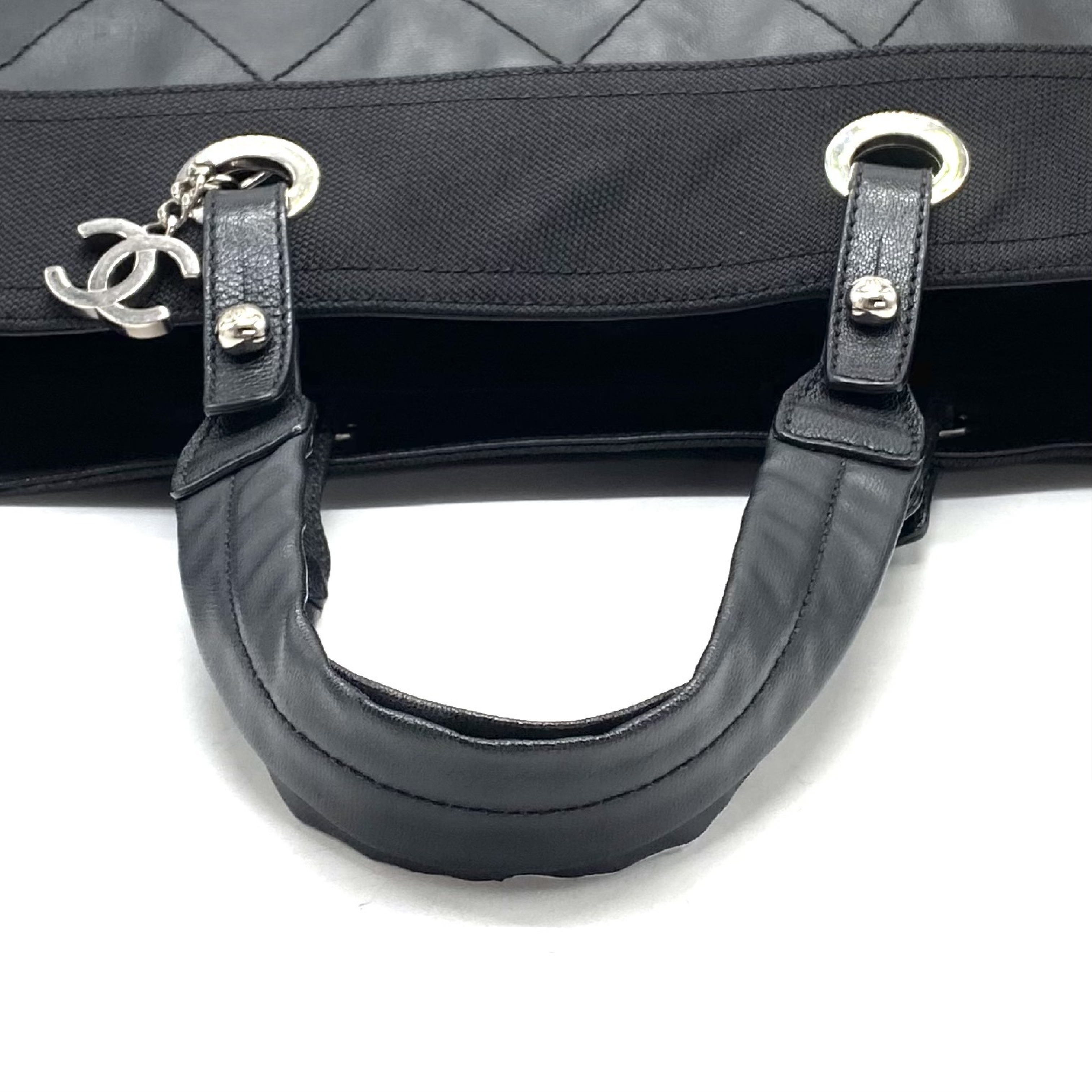Paris Biarritz Leather Handbag — view 5