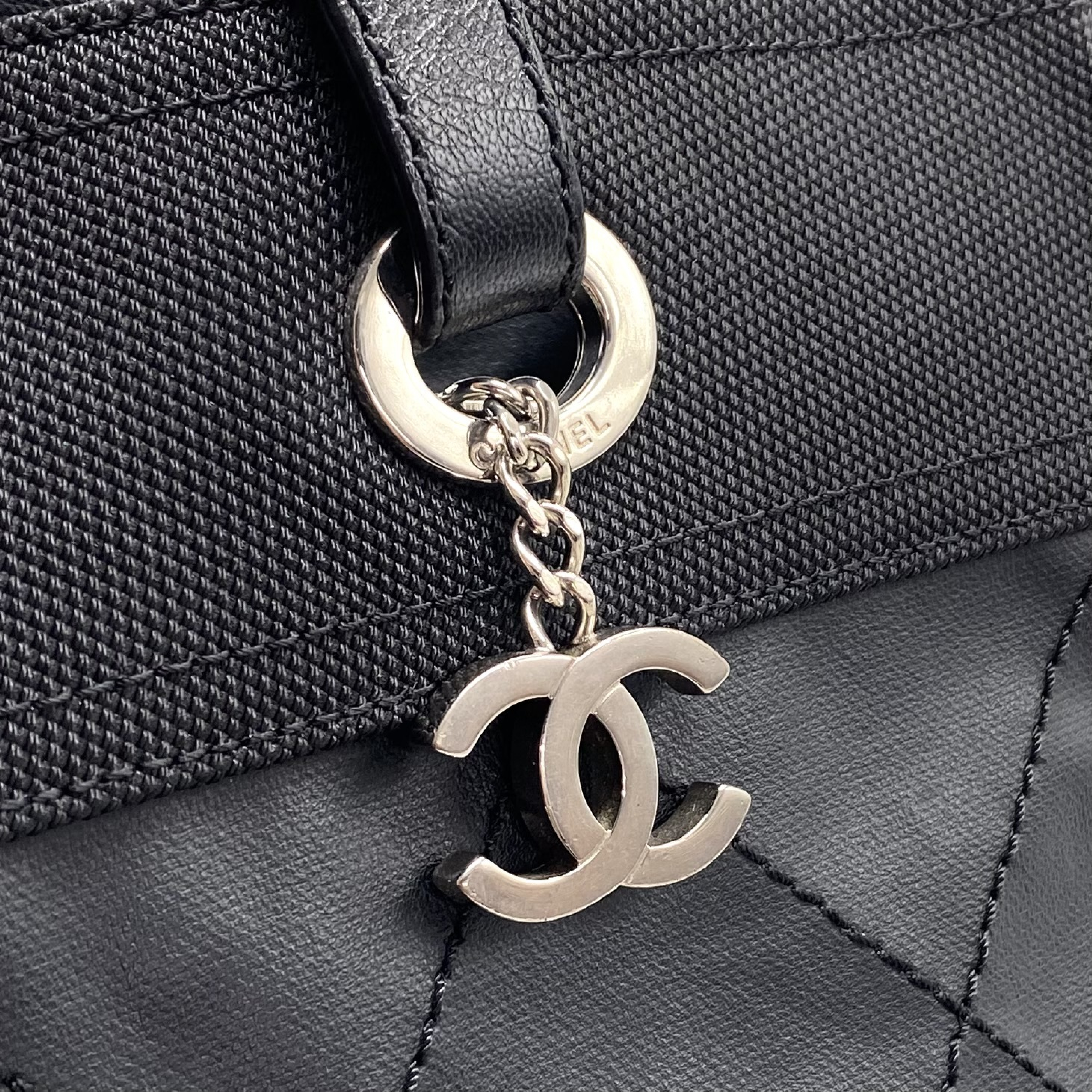 Paris Biarritz Leather Handbag — view 6