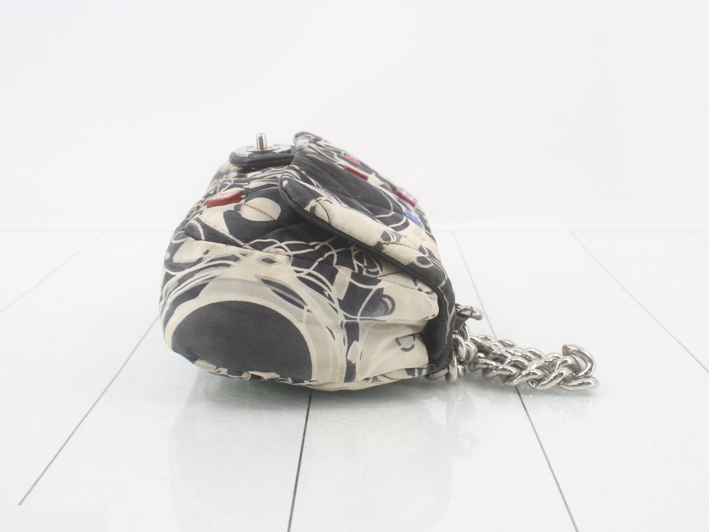 Matelassé (bag) - Shoulder bag — view 3