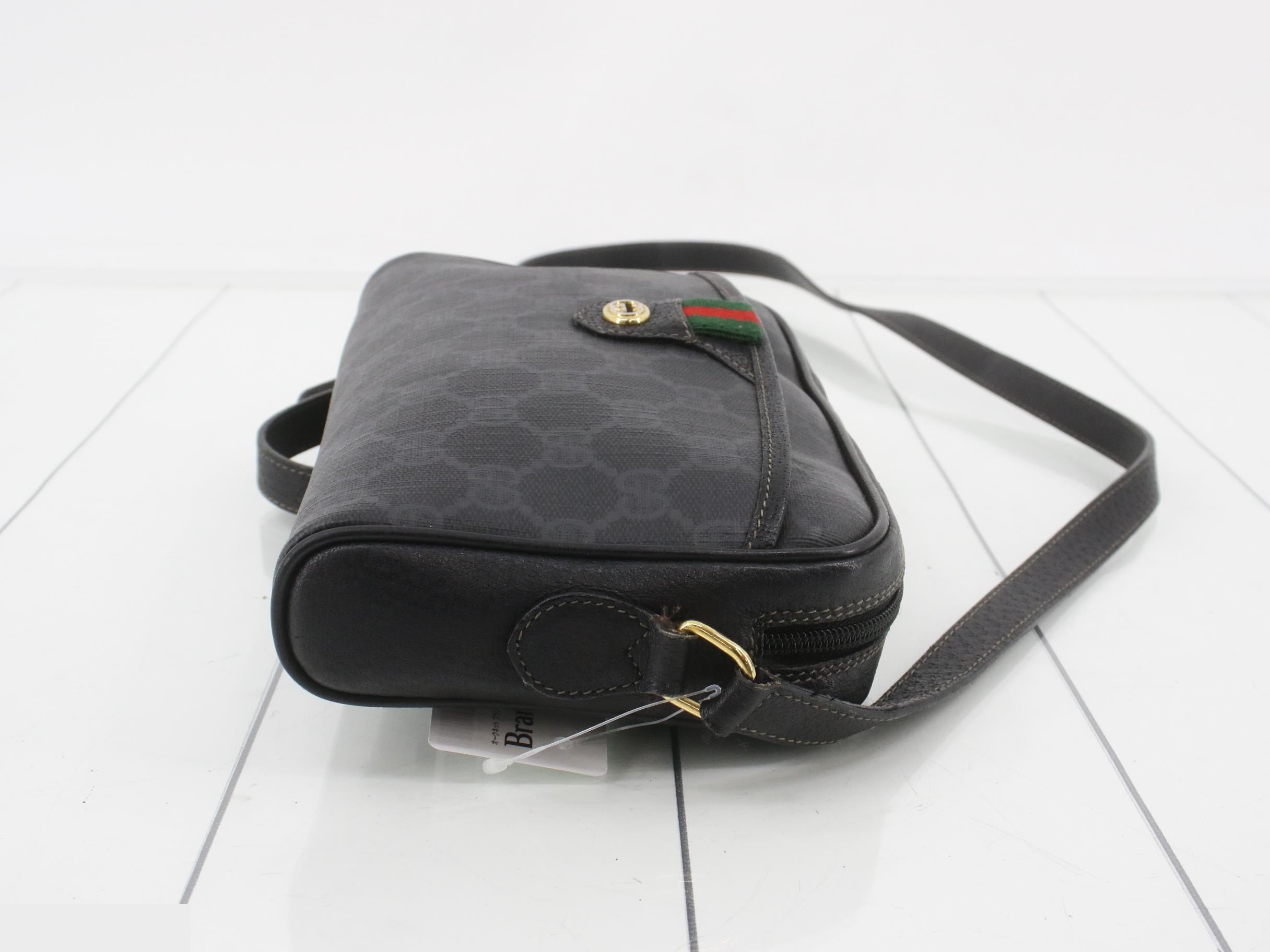 shoulder bag — view 3