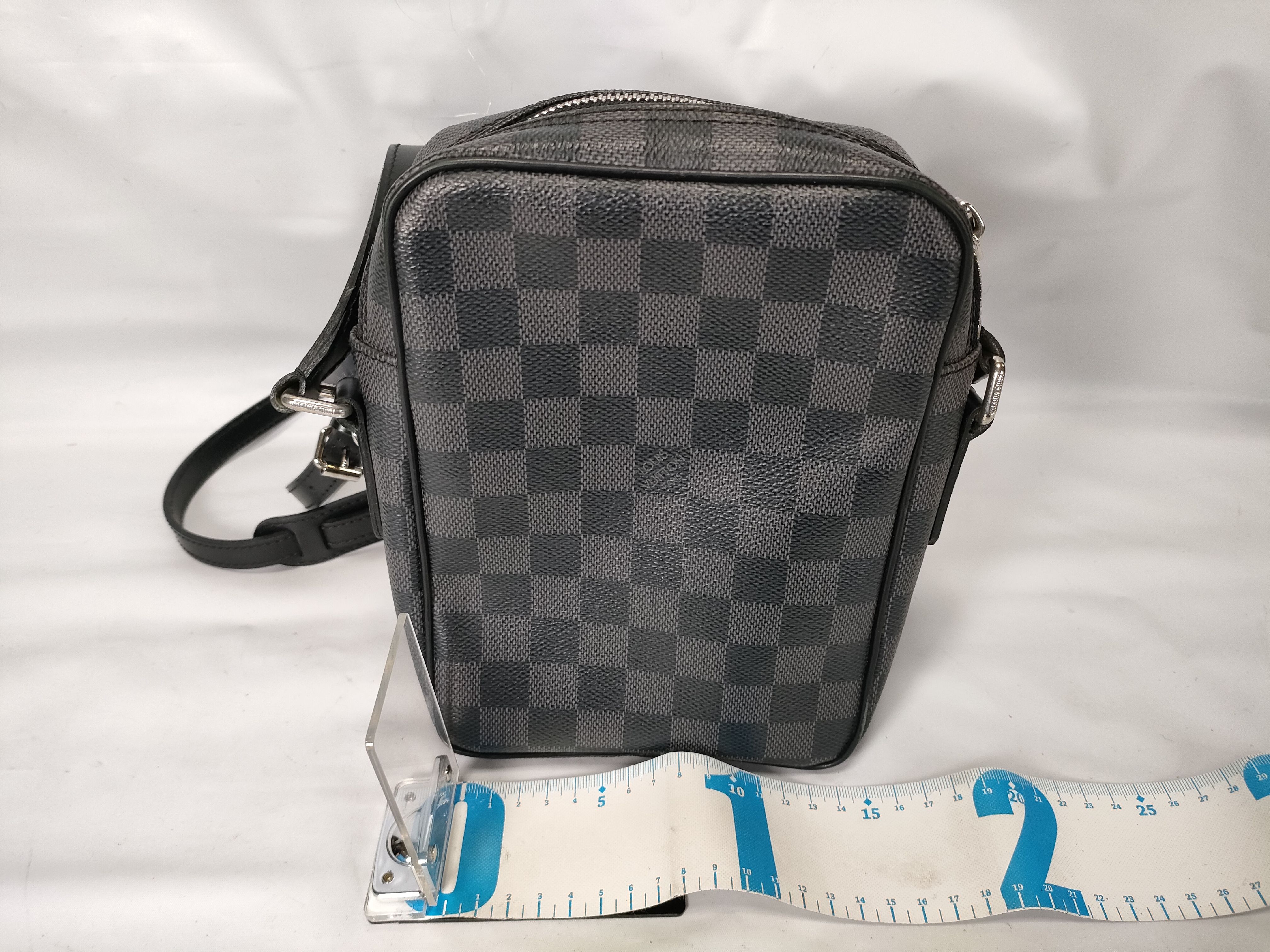 Damier Graphite N41446 Rem Shoulder Bag — view 2