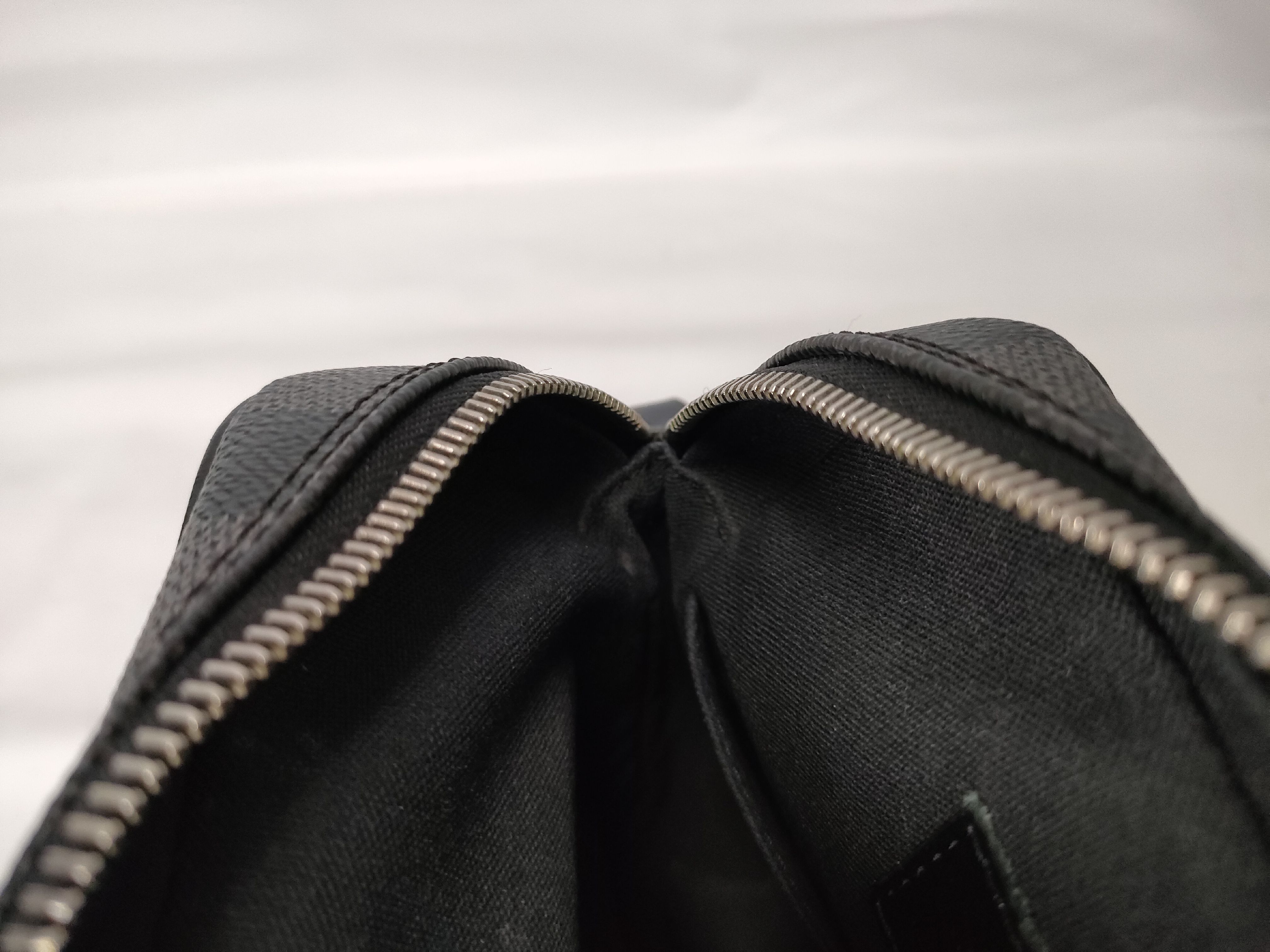 Damier Graphite N41446 Rem Shoulder Bag — view 12