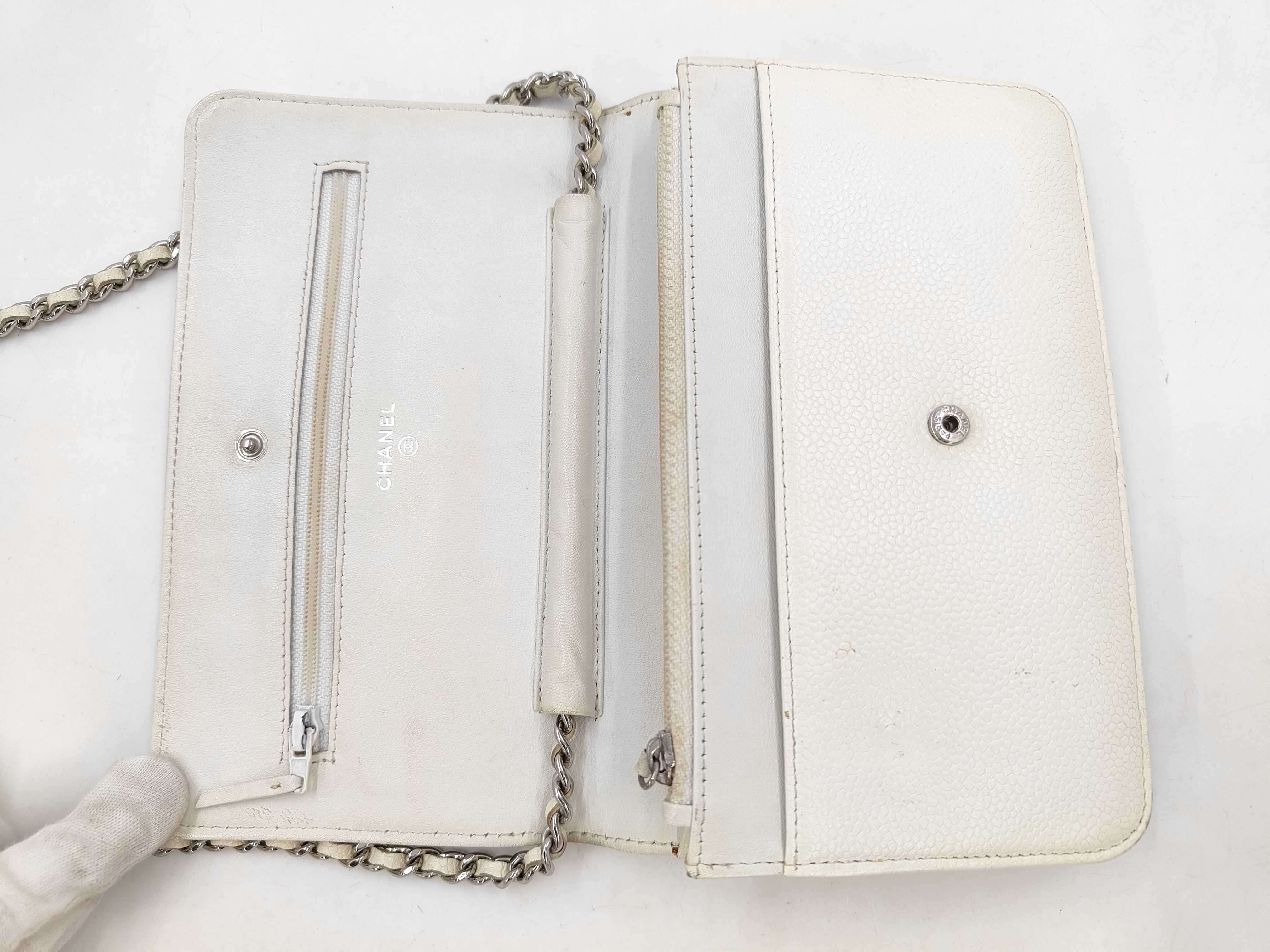 DU- CC Mark Skin Chain Wallet Beige SHW 14340479 Shoulder Bag — view 8