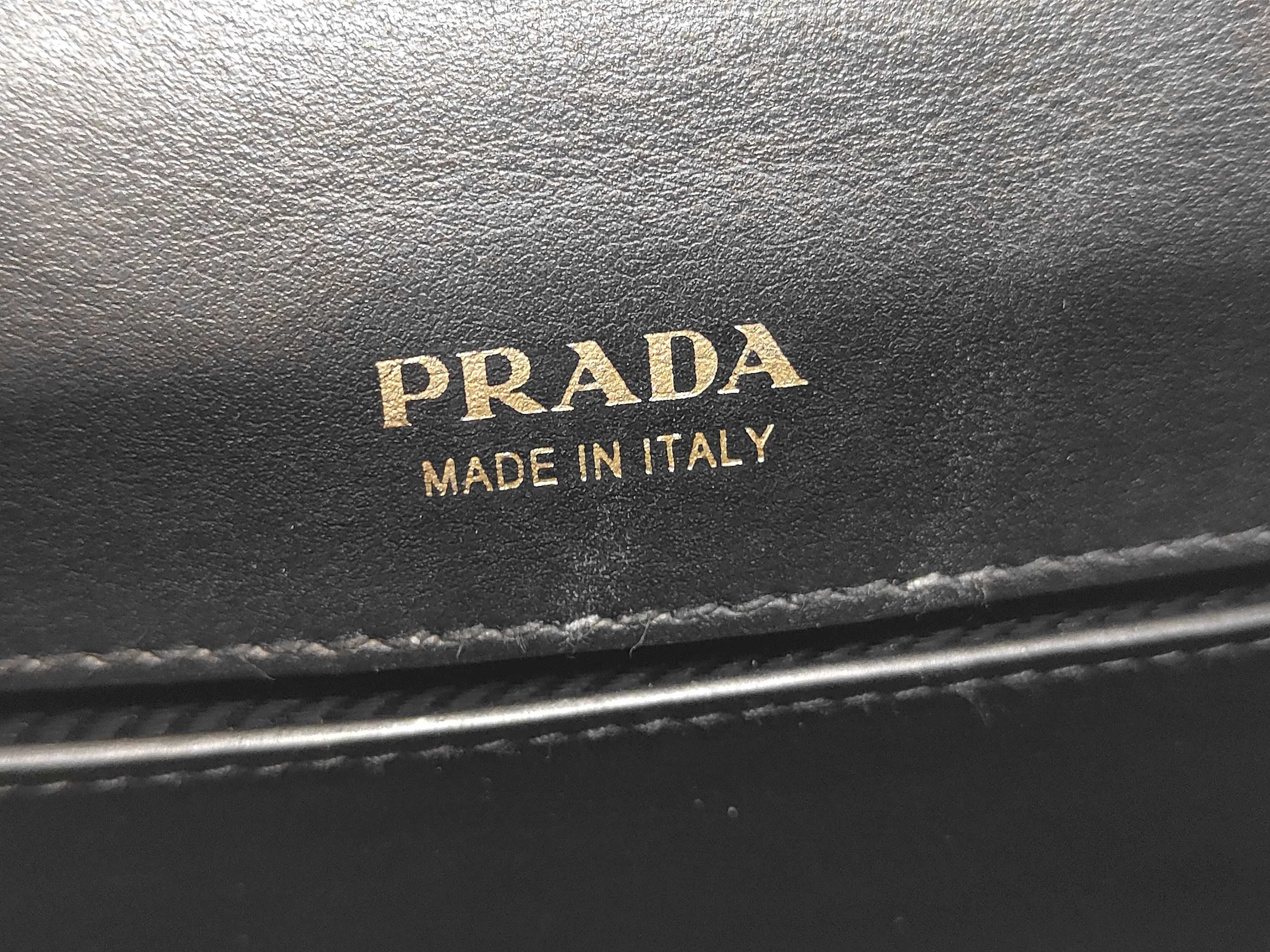 Cahier Belt Bag, Black, Smooth Calf Leather, Gold Hardware. — view 11