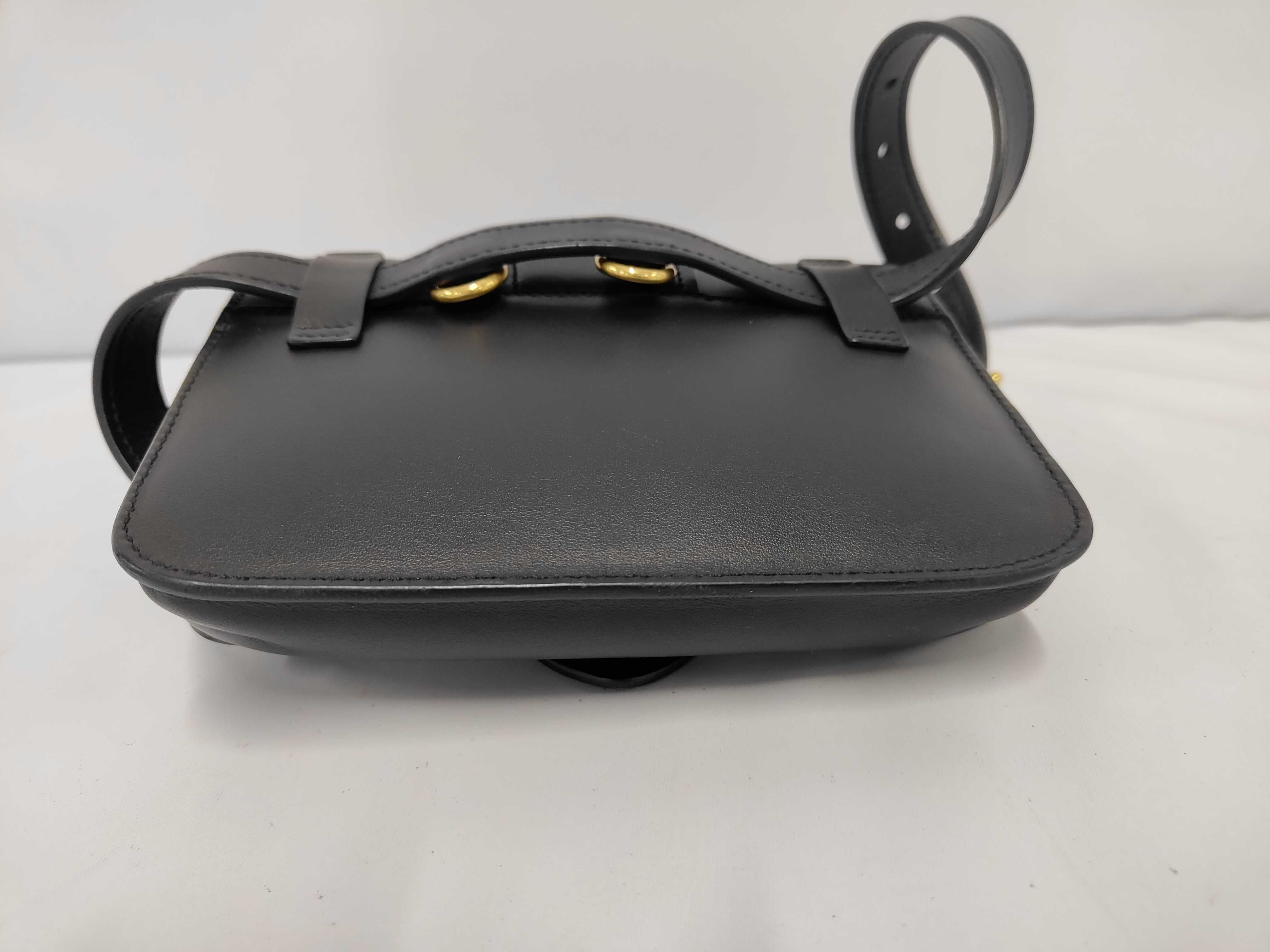 Cahier Belt Bag, Black, Smooth Calf Leather, Gold Hardware. — view 3