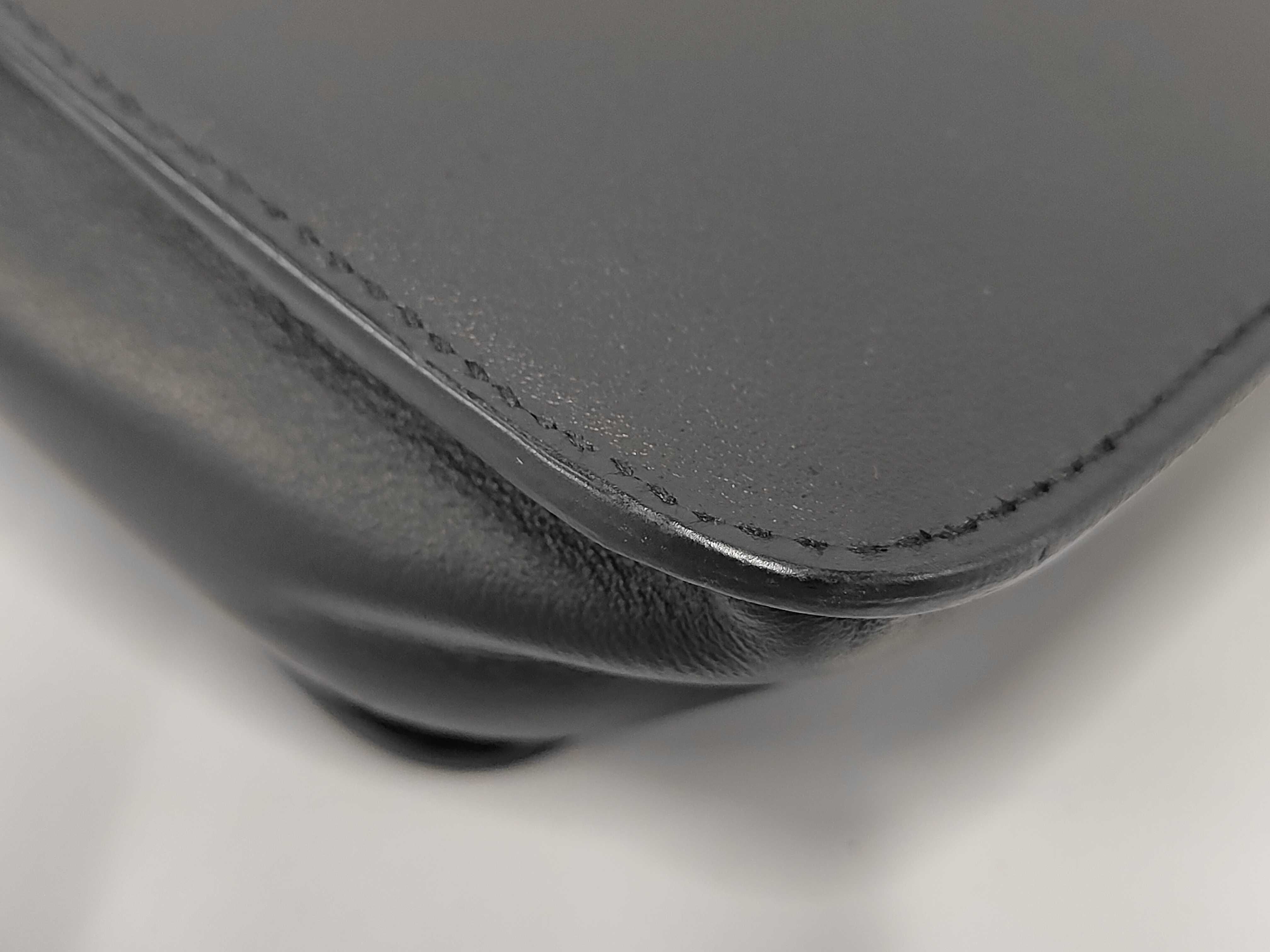 Cahier Belt Bag, Black, Smooth Calf Leather, Gold Hardware. — view 4