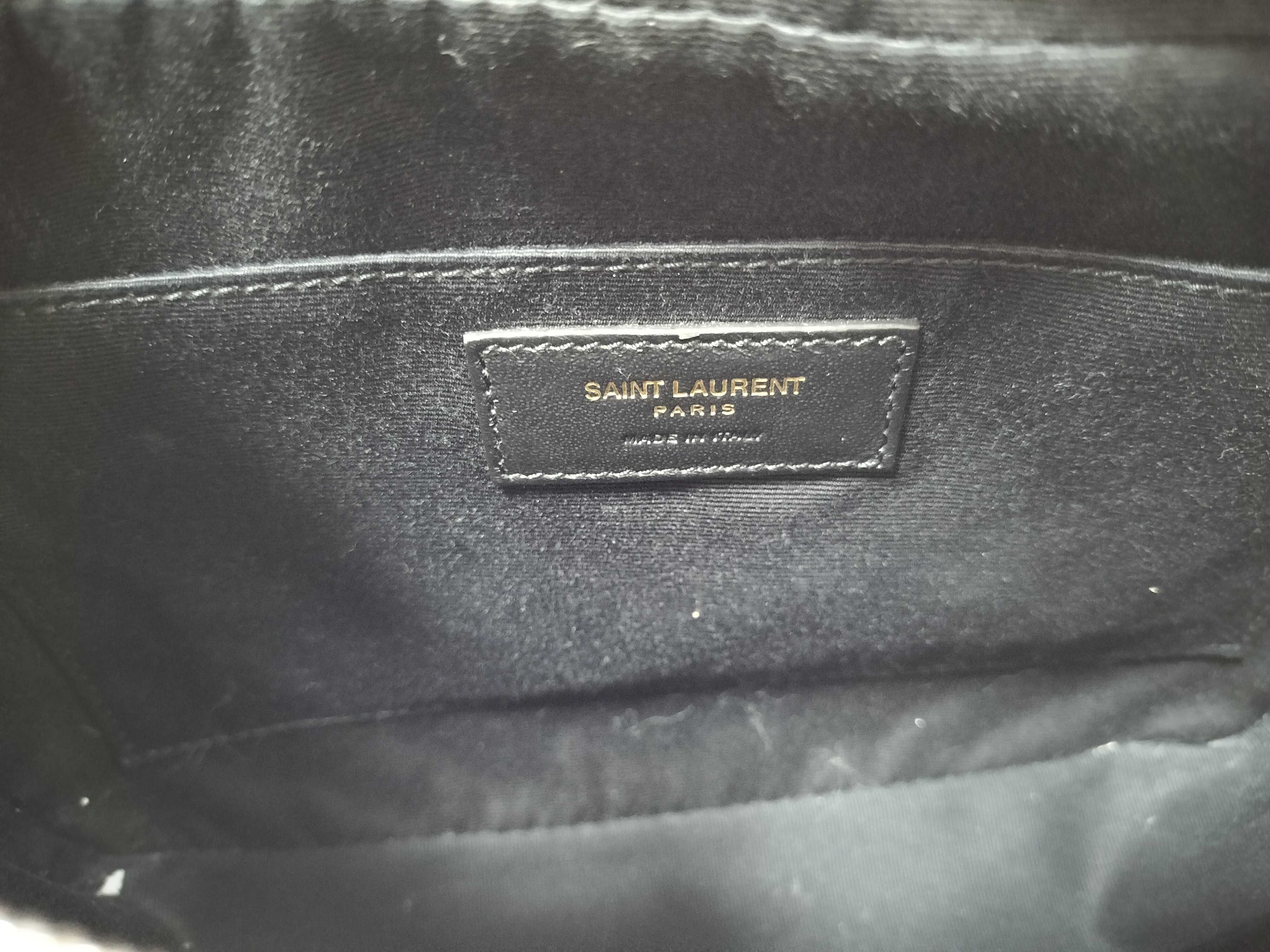 V-stitch shoulder bag — view 12