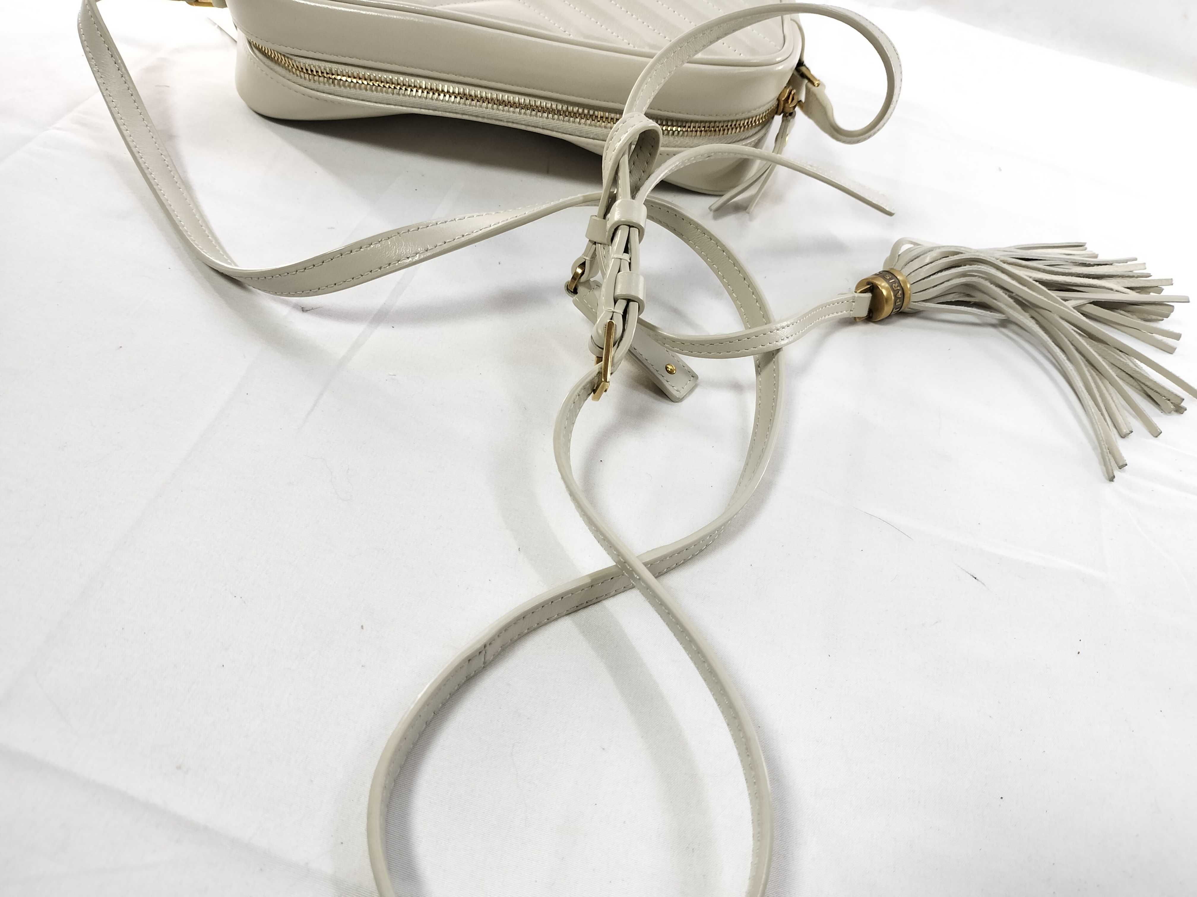 V-stitch shoulder bag — view 3