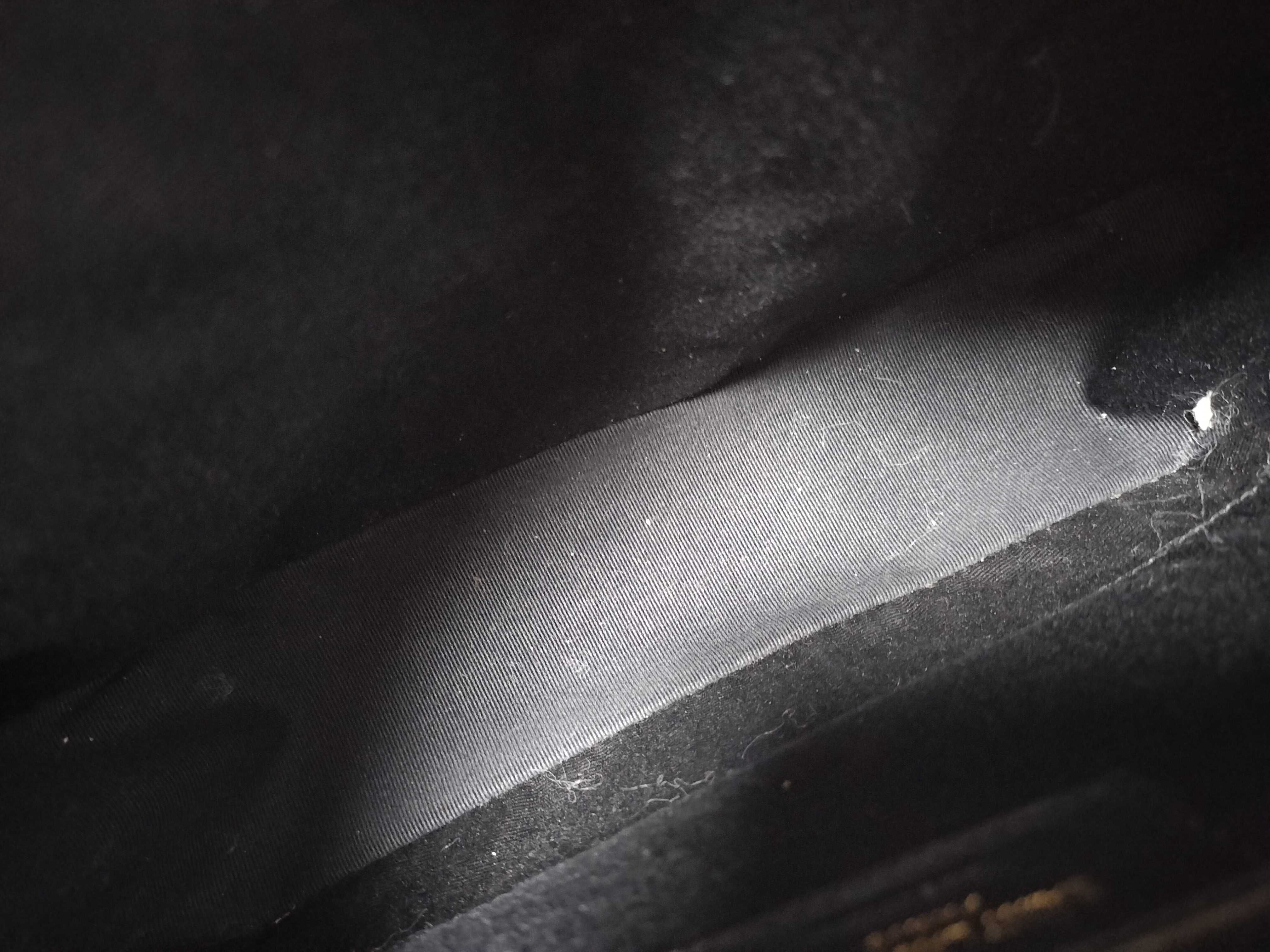 V-stitch shoulder bag — view 10