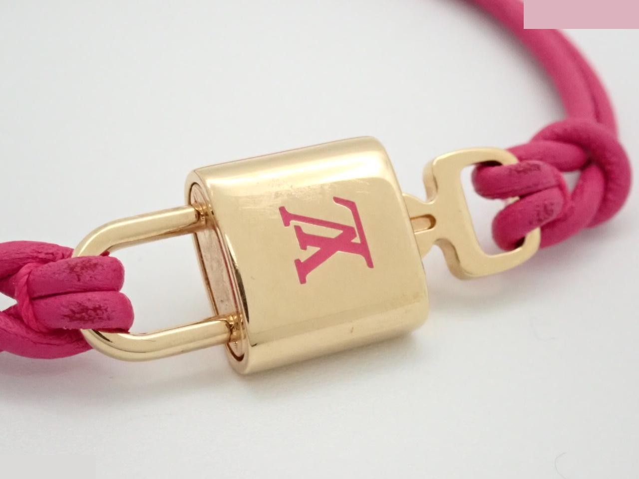 Padlock, wrist circumference approximately 18 cm — view 3