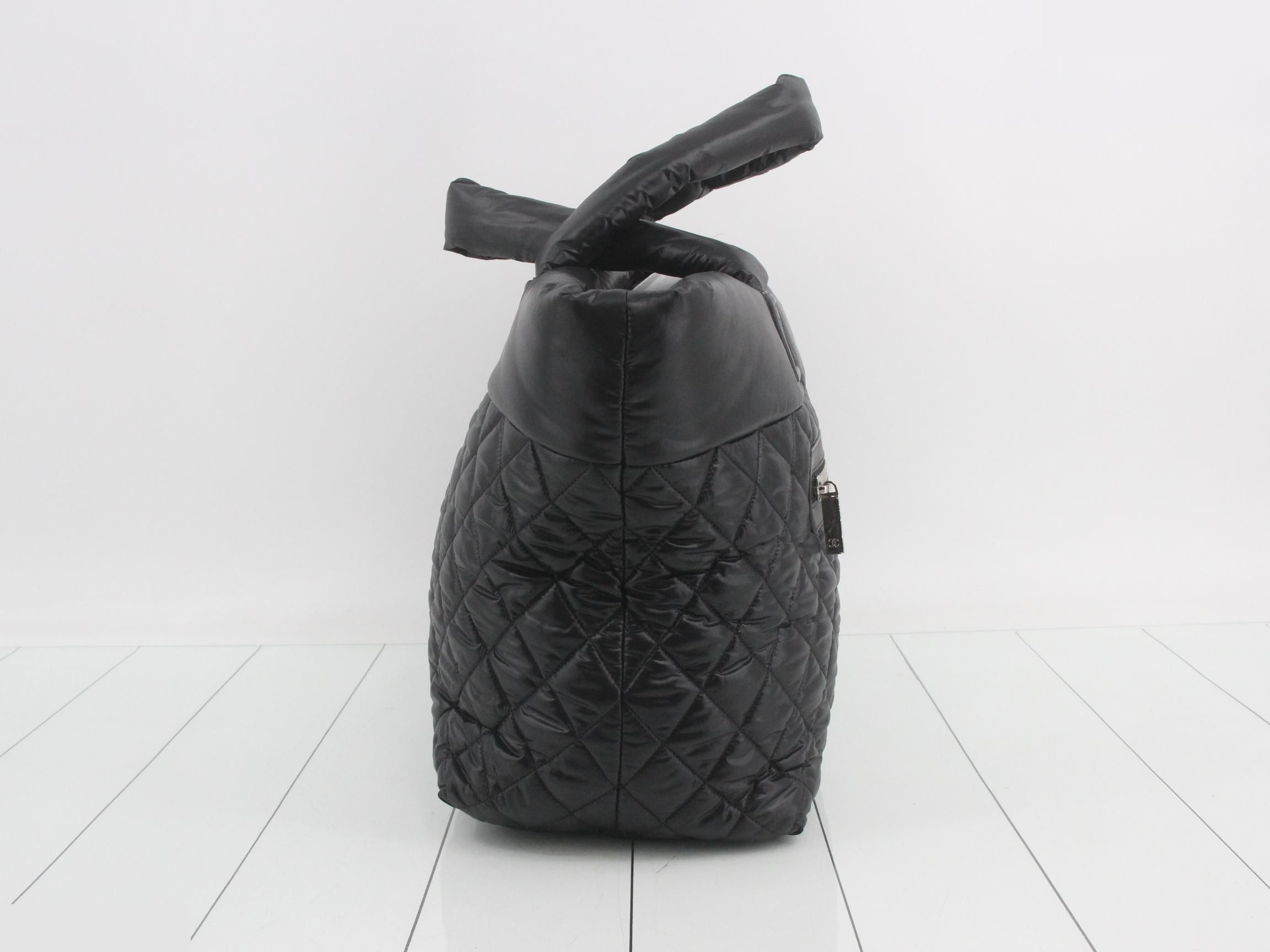 Coco Cocoon tote bag (series number 23) — view 4