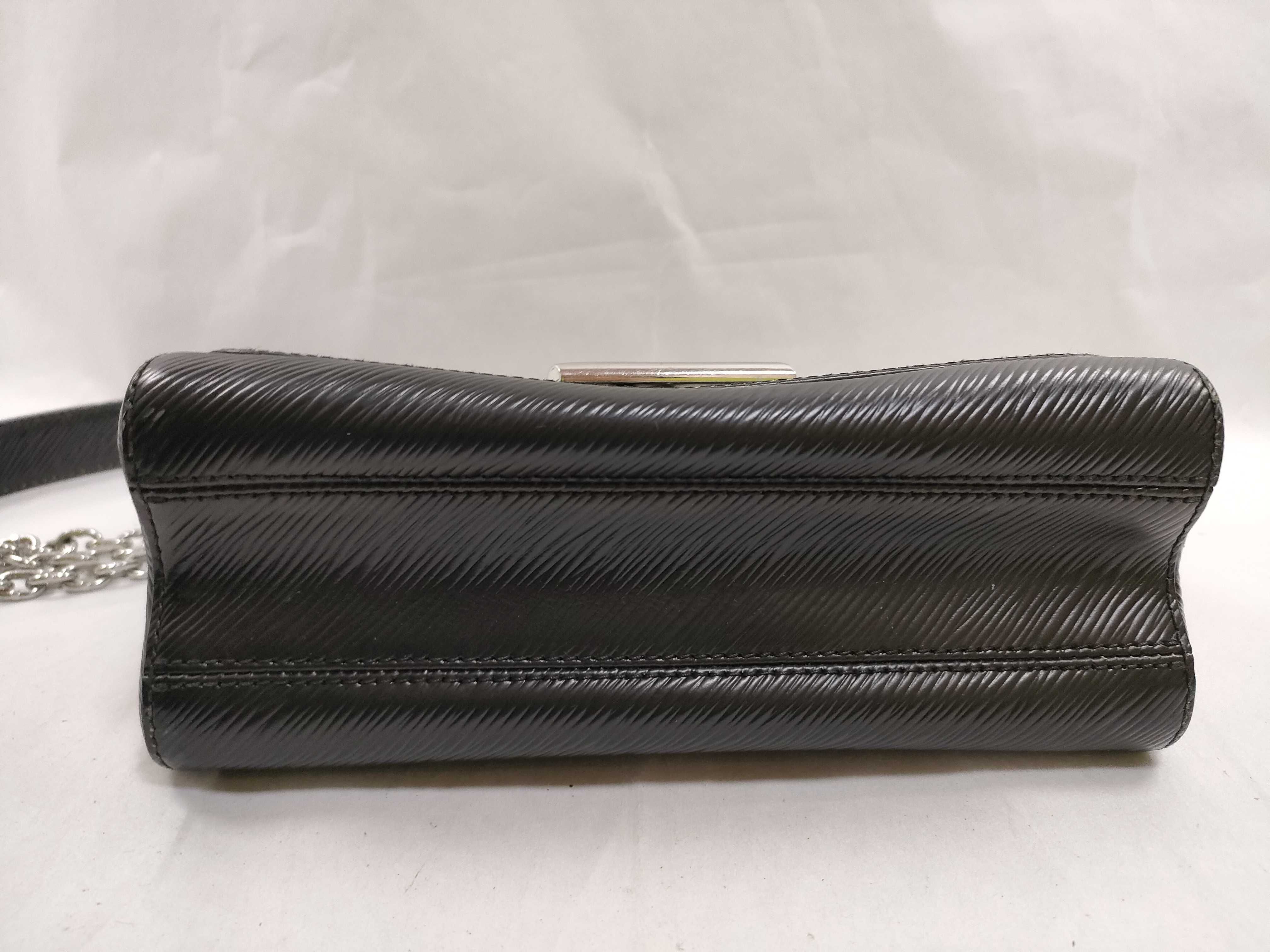 Twist Shoulder Bag — view 7