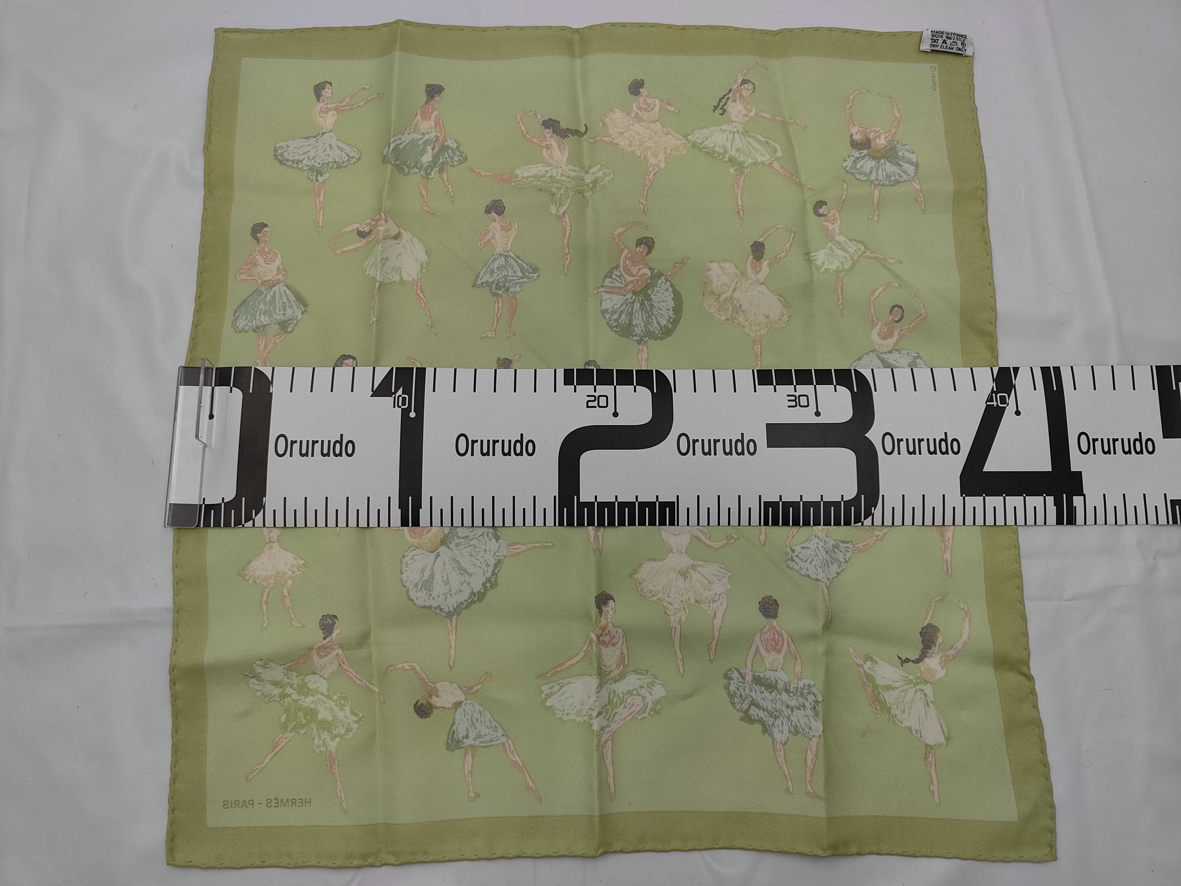 Carre 45 Petit Carre La Dance (Other accessories) — view 2