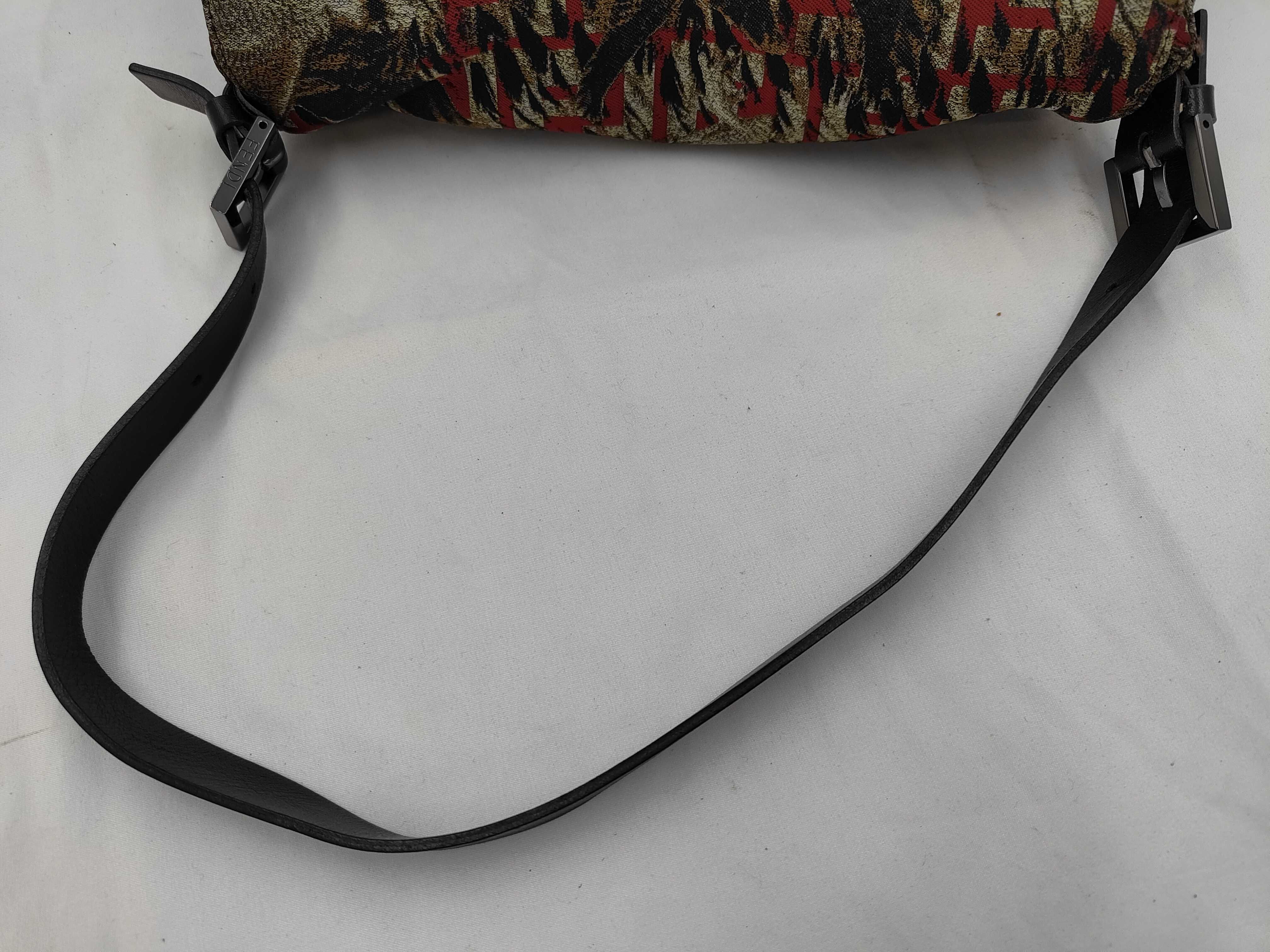 Mamma Baguette Eagle Pattern Canvas Bag — view 3