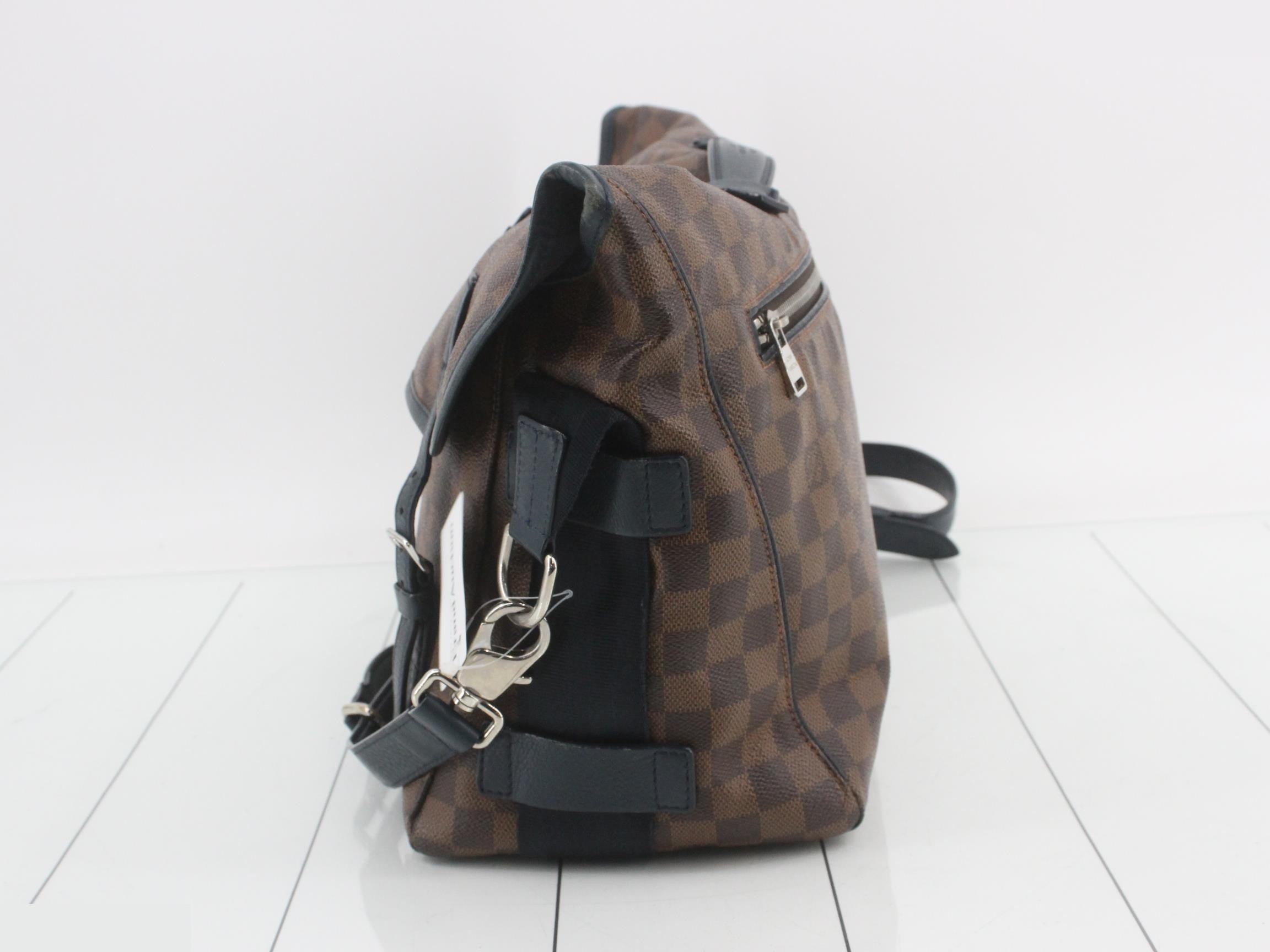 Damier Bouzas — view 3