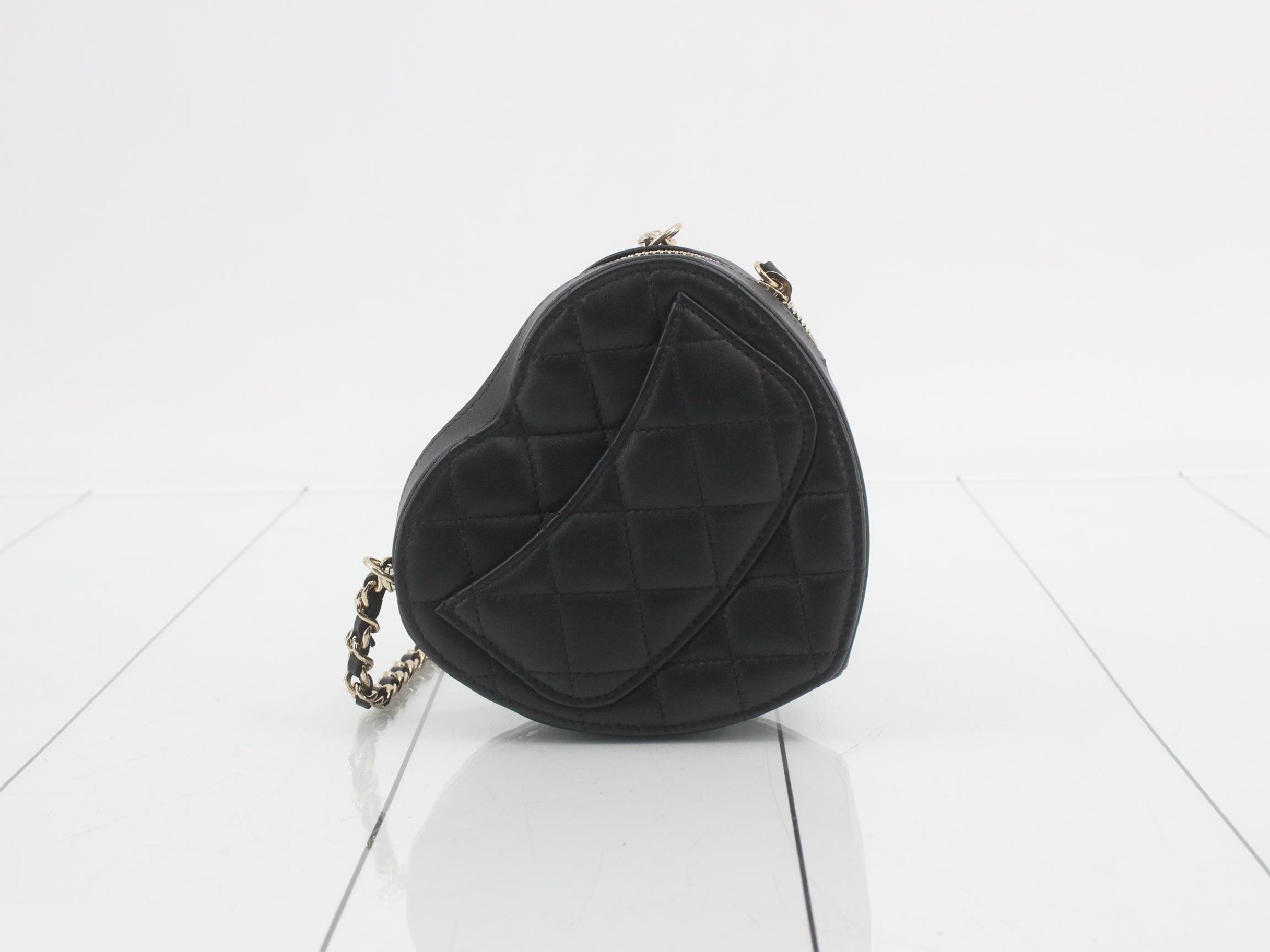 Matelassé Leather Heart-Shaped Chain Shoulder Bag — view 2