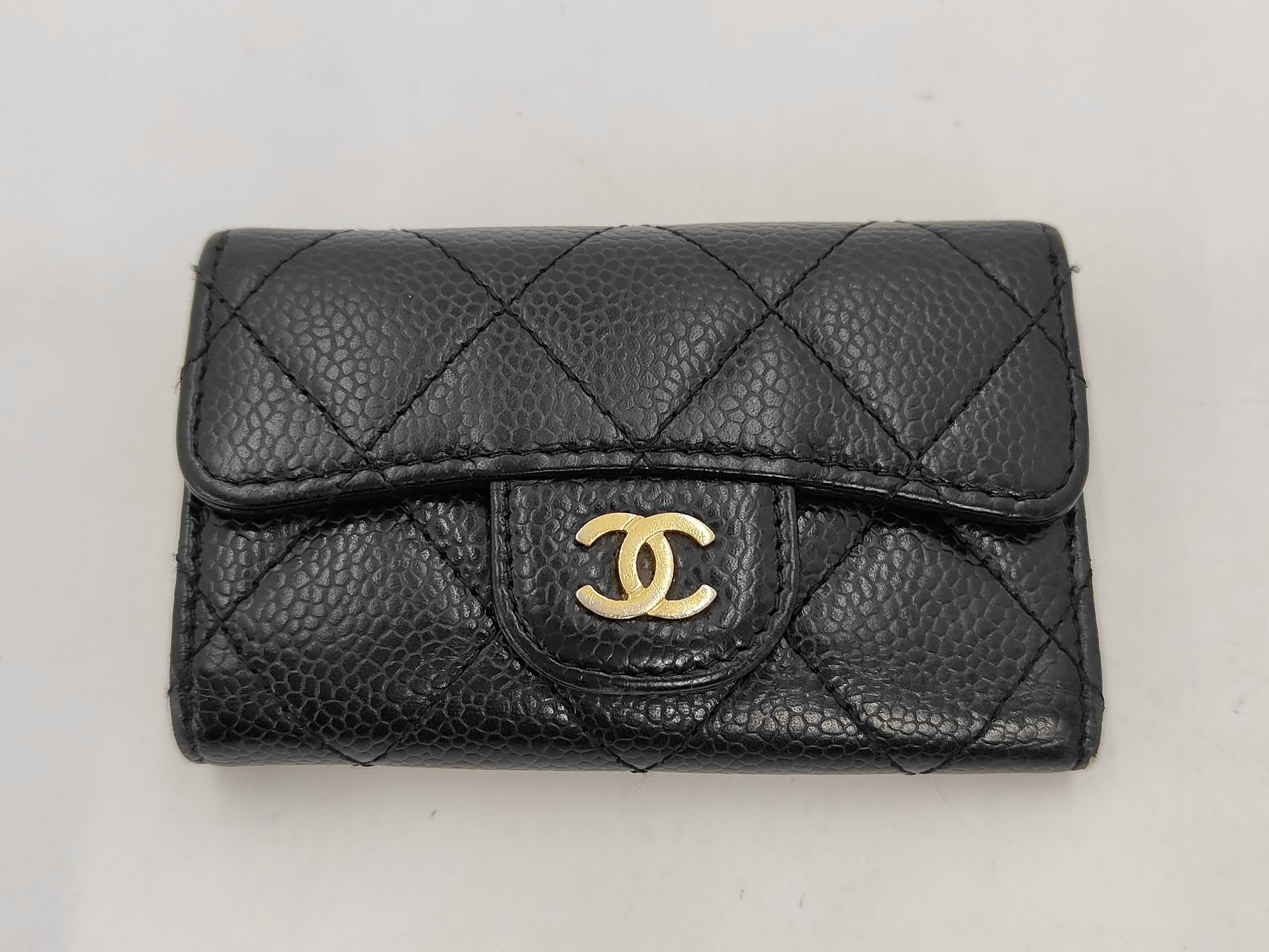 Matelassé 6-Key Case, Caviar Leather, Gold Hardware, Black, 21979903 (Key Case/Key Holder)
