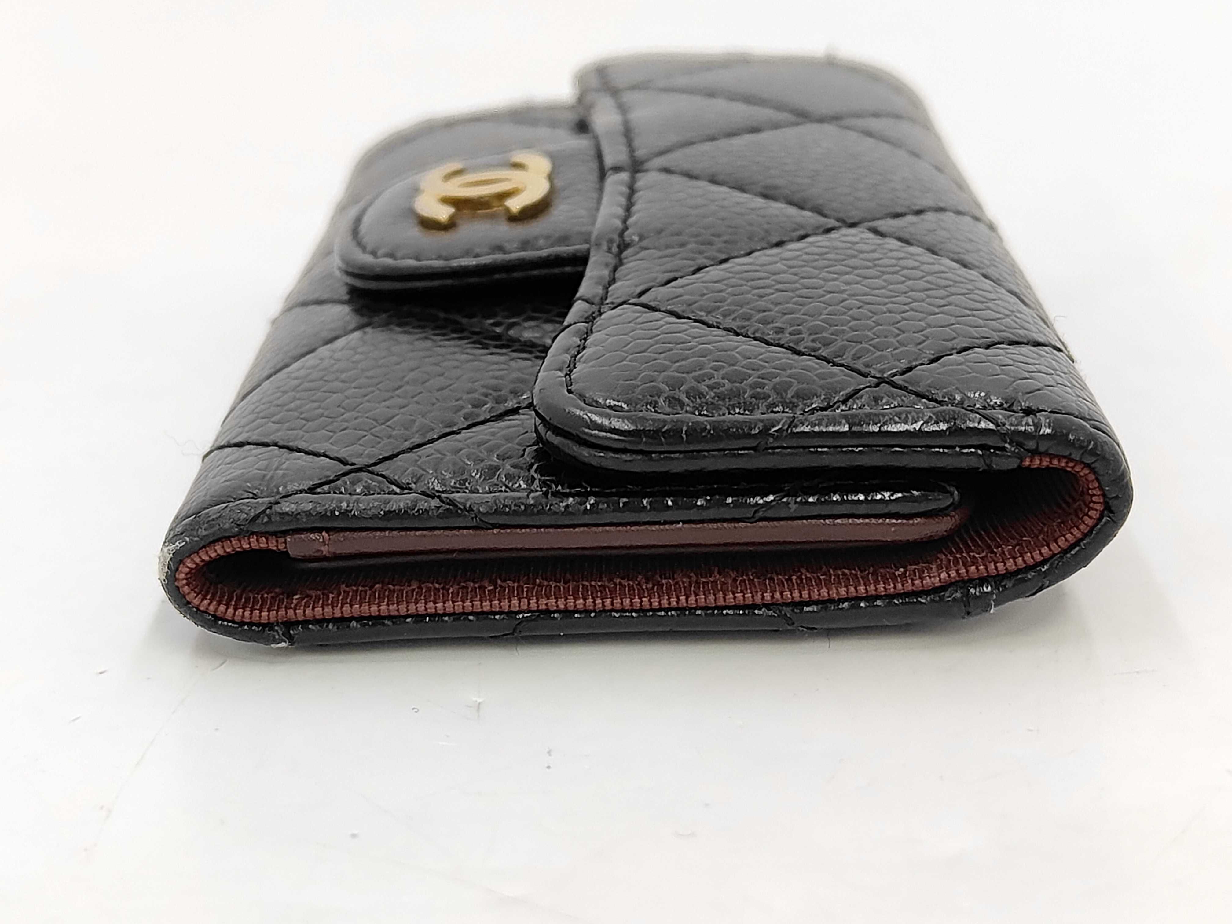 Matelassé 6-Key Case, Caviar Leather, Gold Hardware, Black, 21979903 (Key Case/Key Holder) — view 4