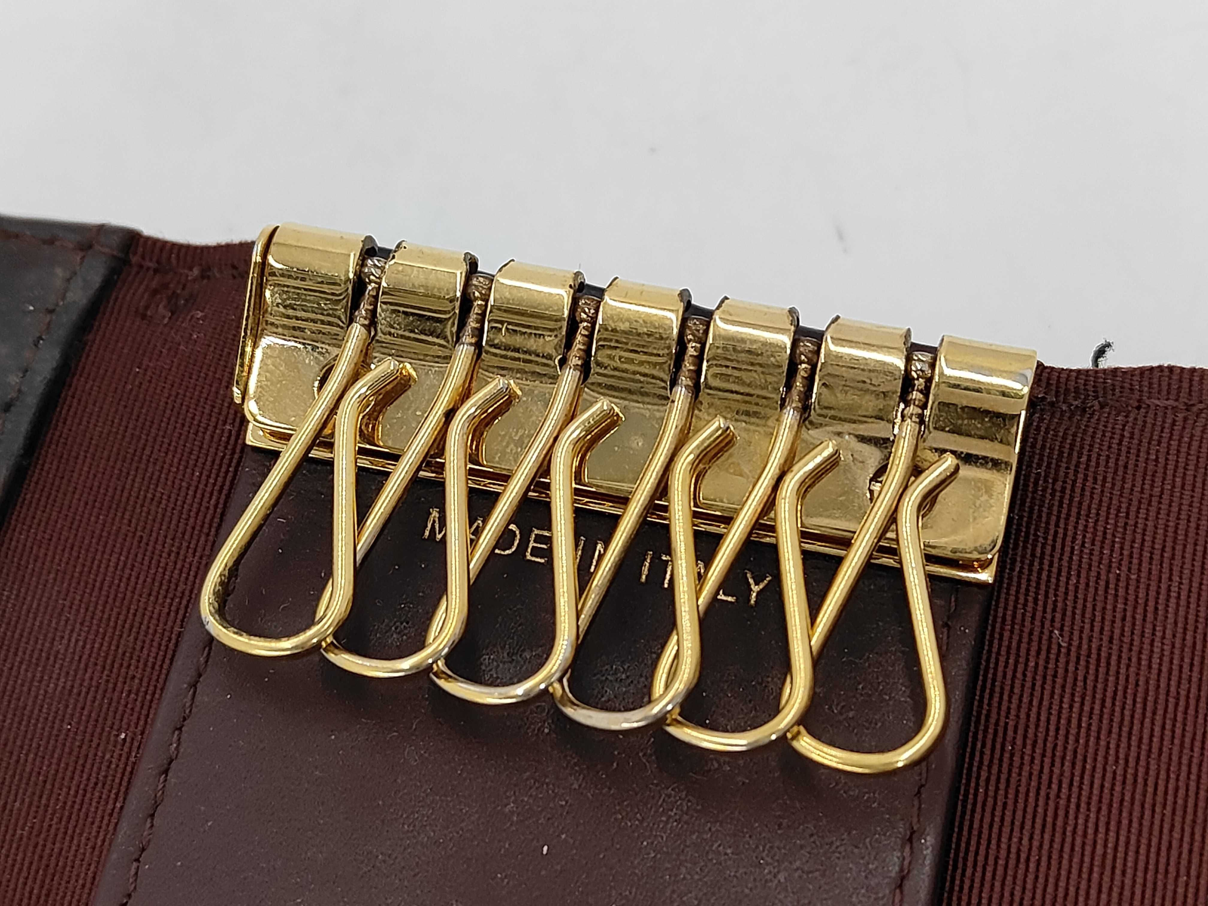 Matelassé 6-Key Case, Caviar Leather, Gold Hardware, Black, 21979903 (Key Case/Key Holder) — view 9