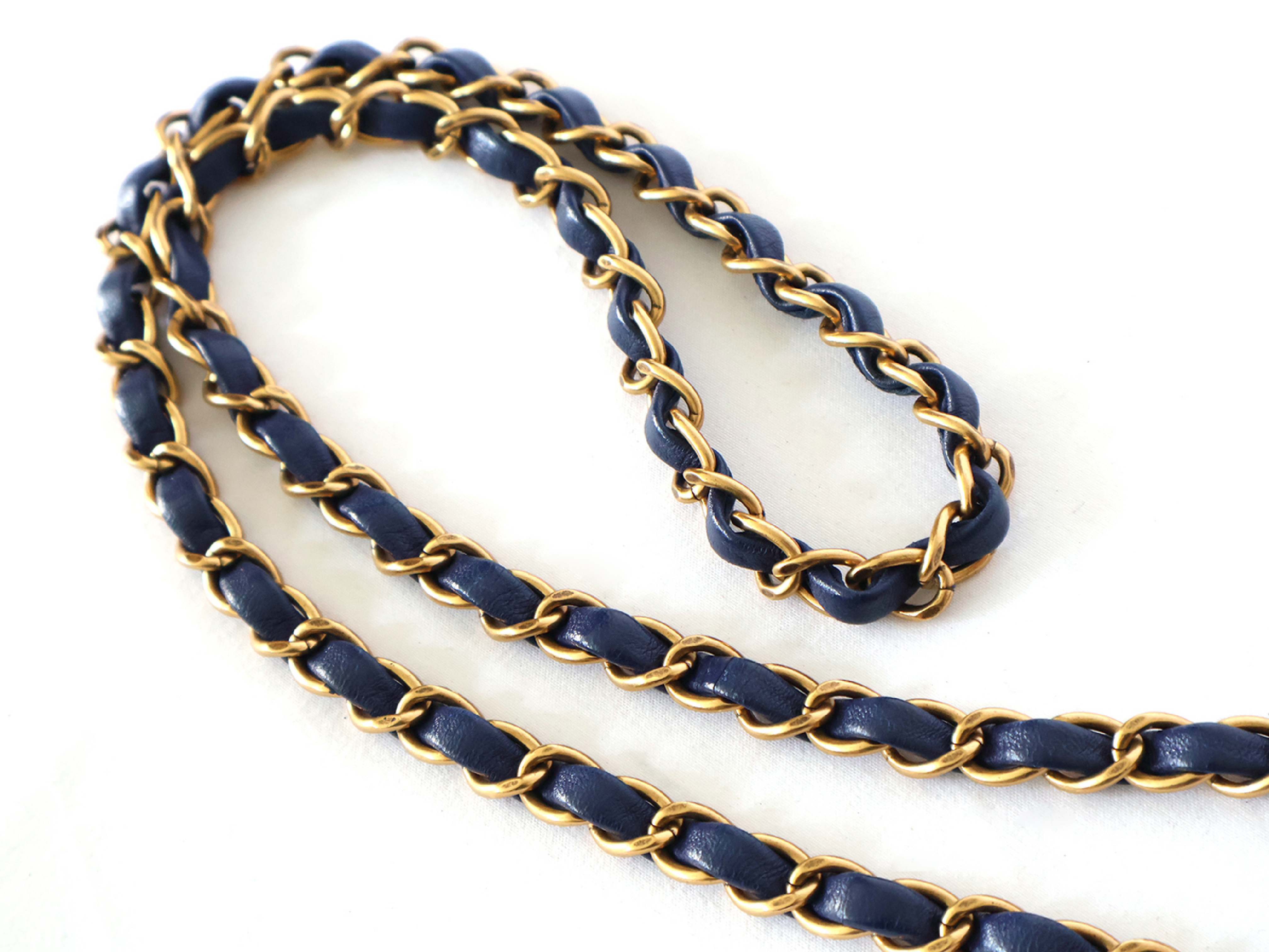 with original seal, serial number , V-stitch, lambskin chain shoulder bag, blue. — view 10