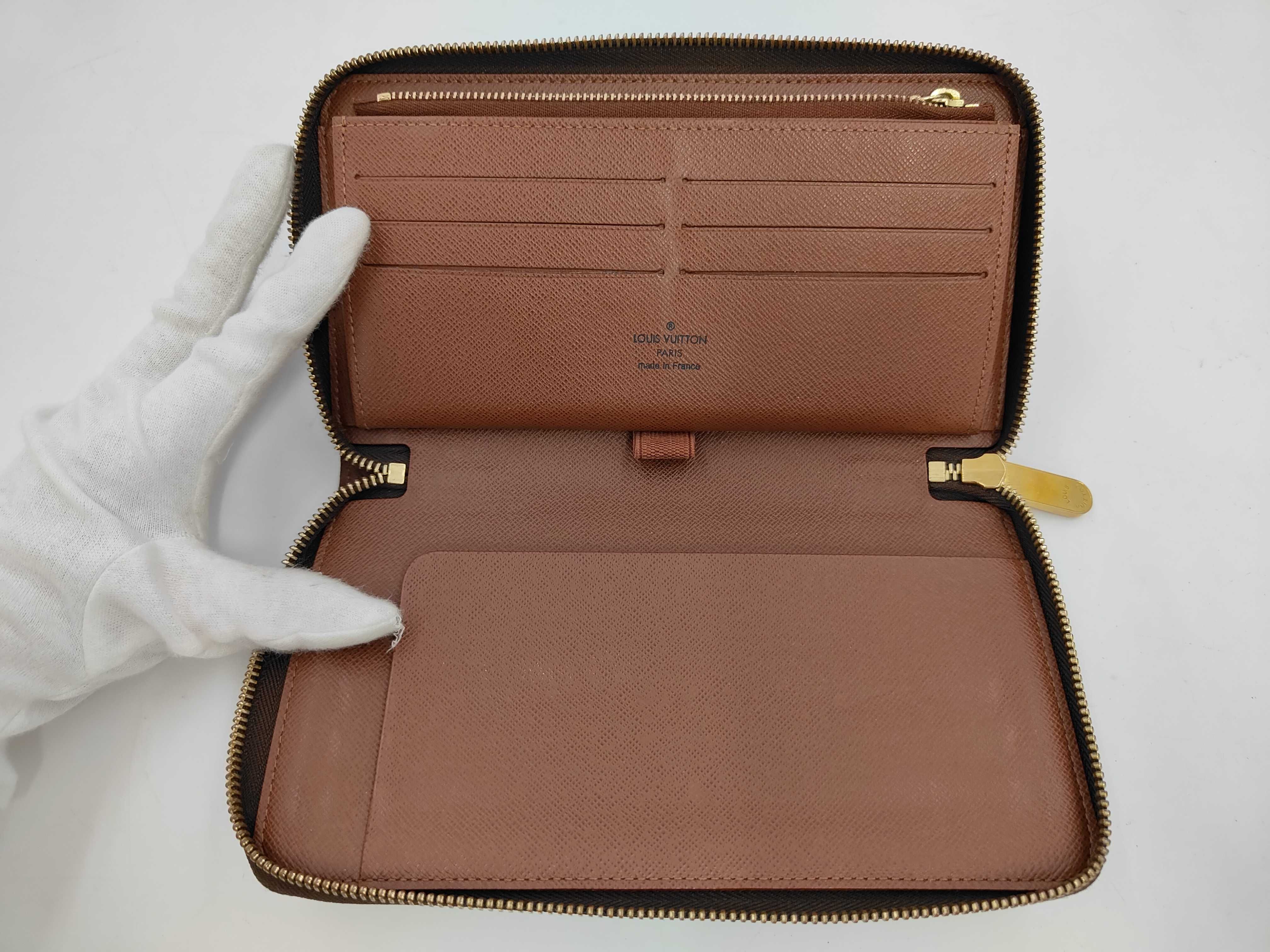 Monogram Zippy Organizer Brown Monogram Medium Wallet — view 7