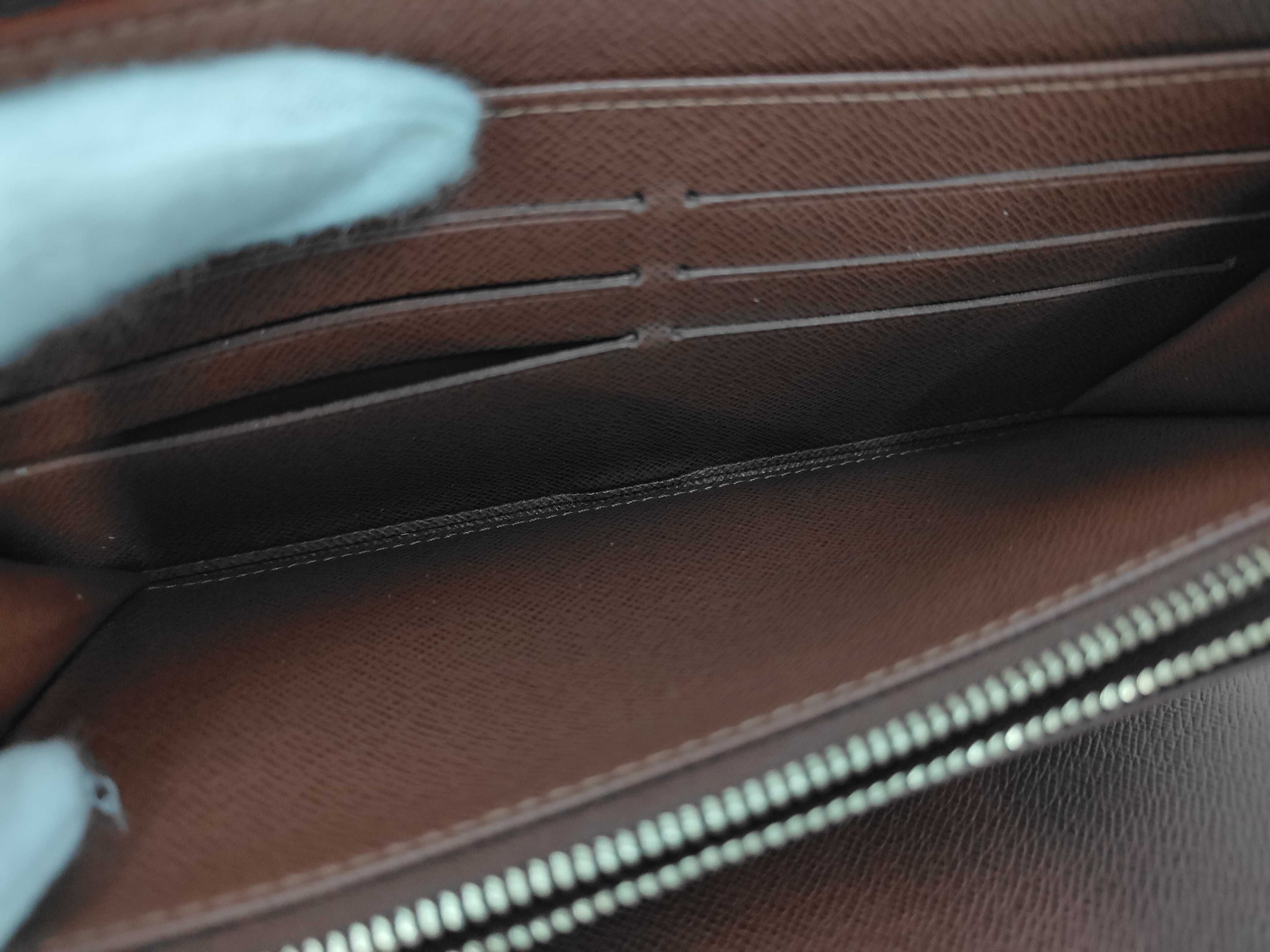 Monogram Zippy Organizer Brown Monogram Medium Wallet — view 10
