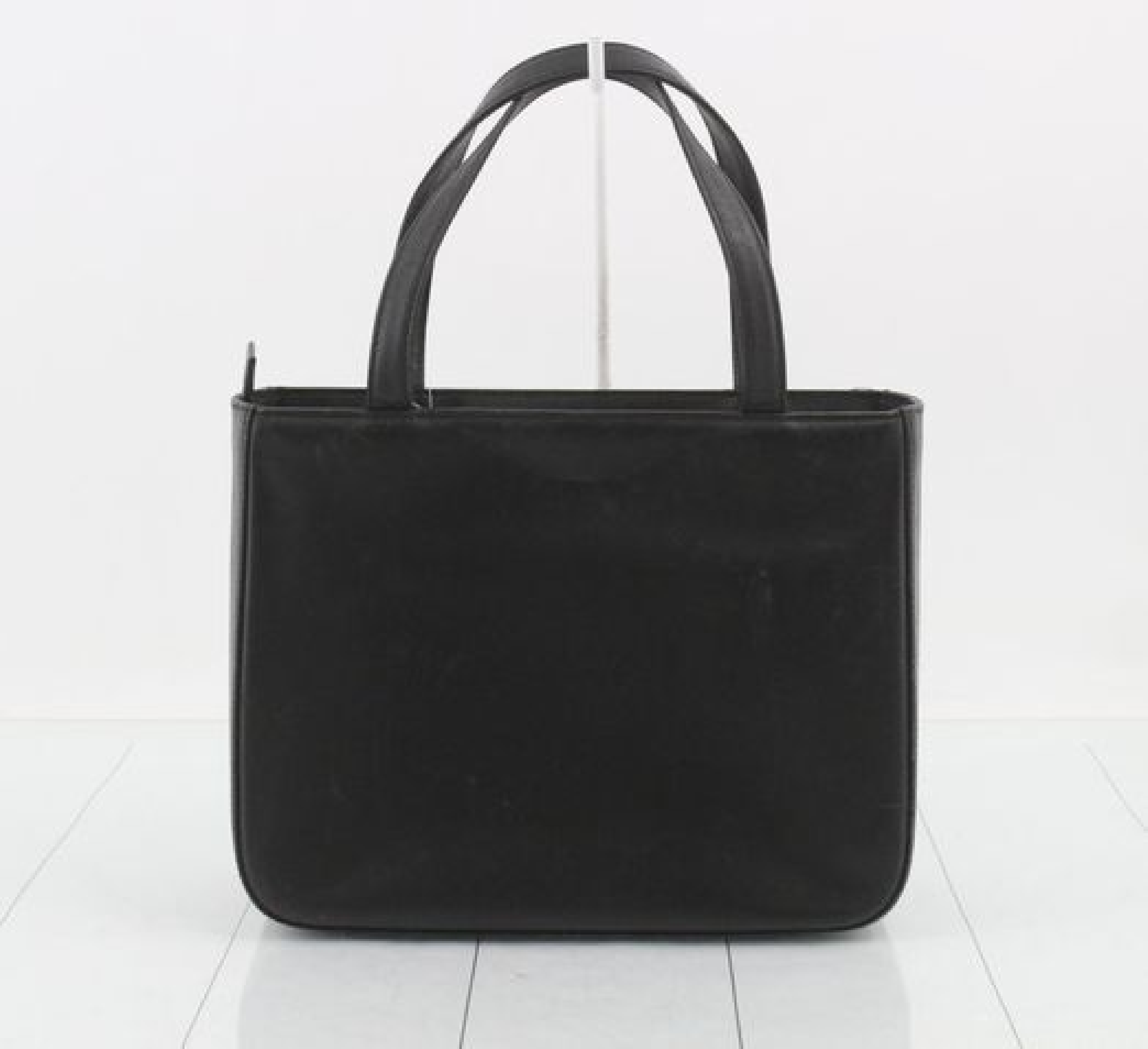 handbag — view 2