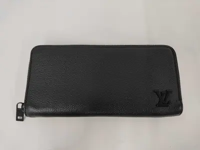 LV Aerogram Zippy Wallet Vertical M81743 RFID Wallet