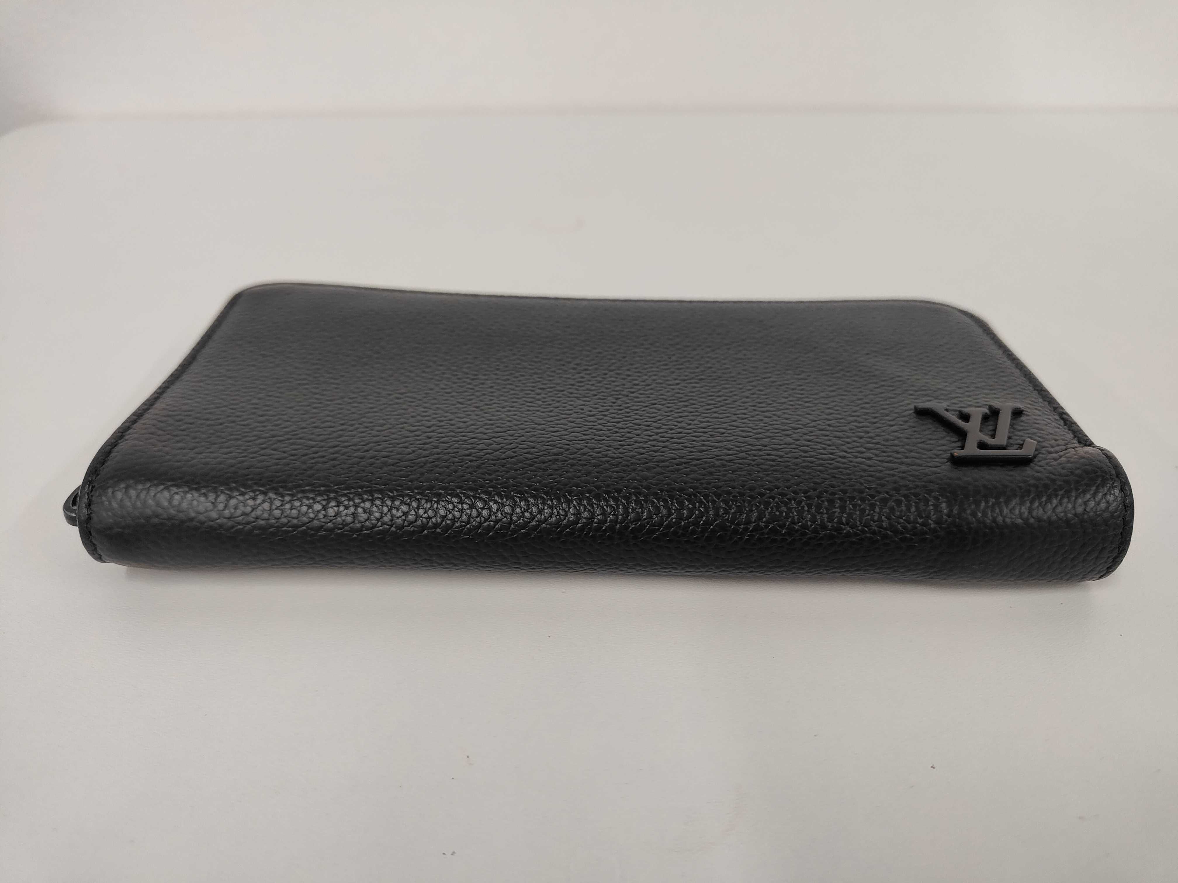LV Aerogram Zippy Wallet Vertical M81743 RFID Wallet — view 3