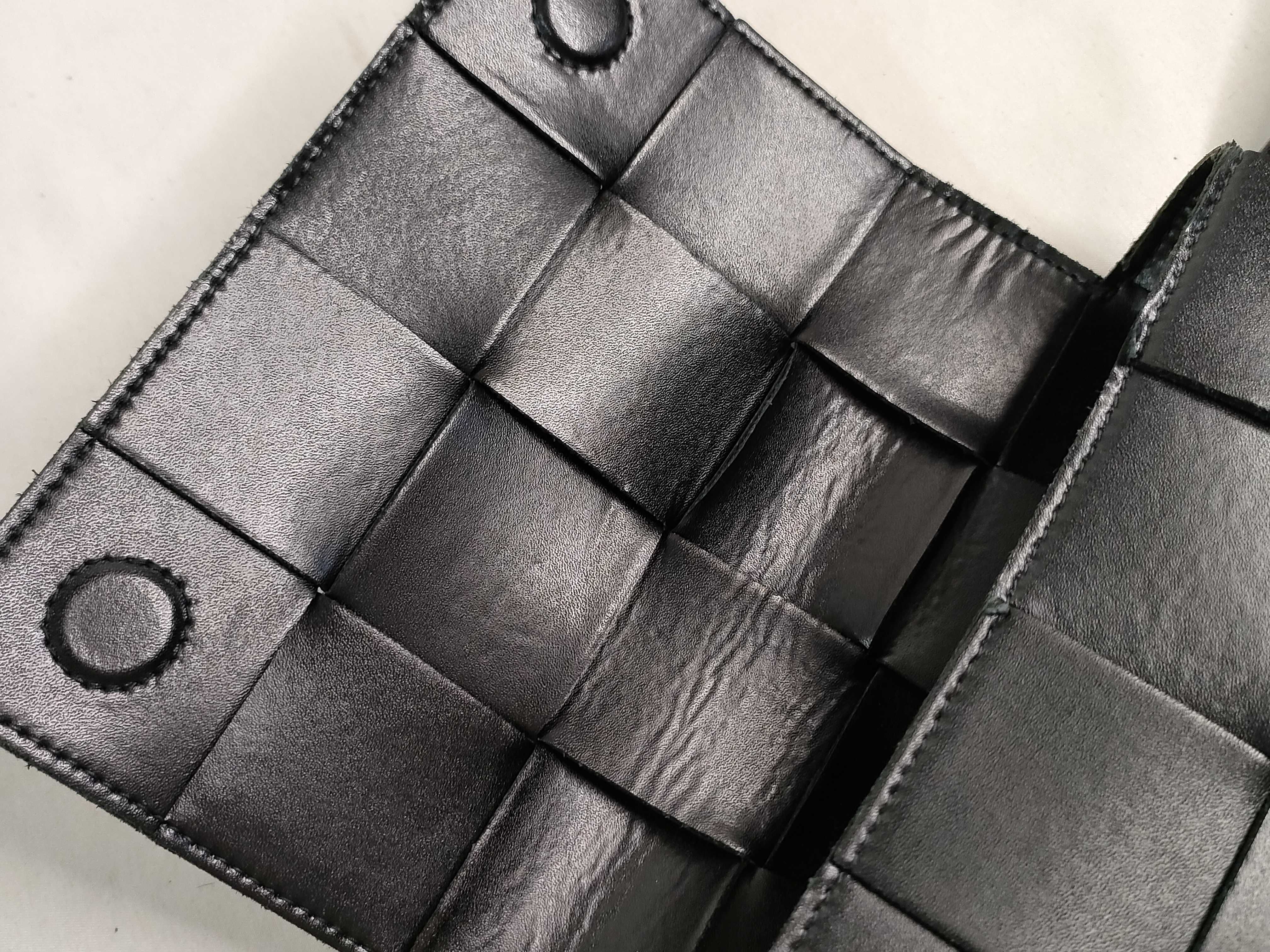 Intrecciato Maxi Intrecciato Cassette Leather Body Bag Black Waist Bag — view 8