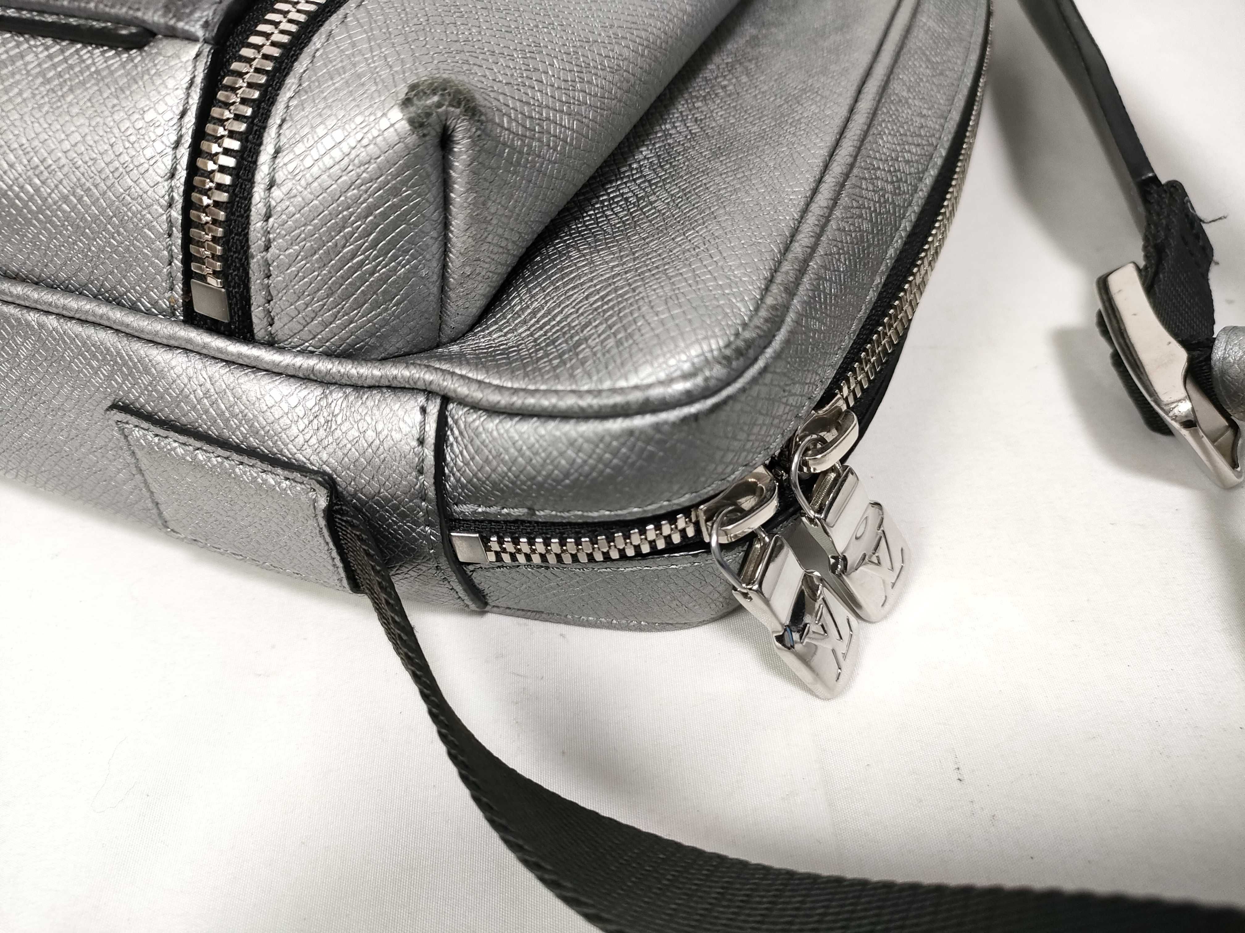 Outdoor Messenger PM Taigarama Shoulder Bag M30830 Shoulder Bag — view 8
