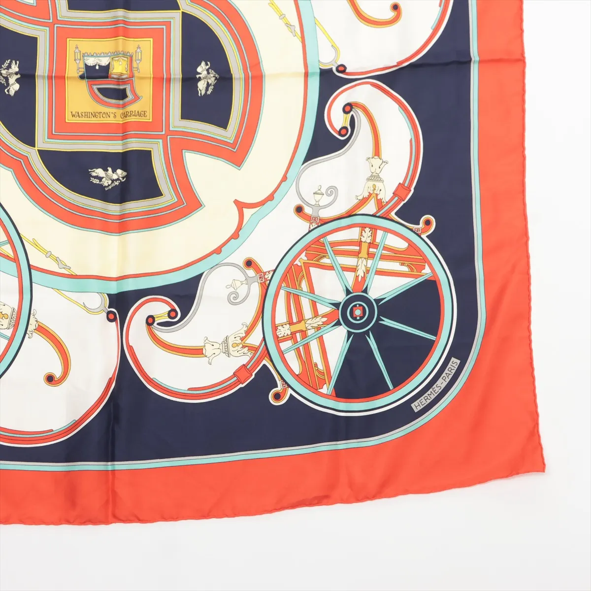 Carre 90 WASHINGTON’S CARRIAGE (George Washington's Carriage) Scarf, Silk, Red x Multicolor. — view 4