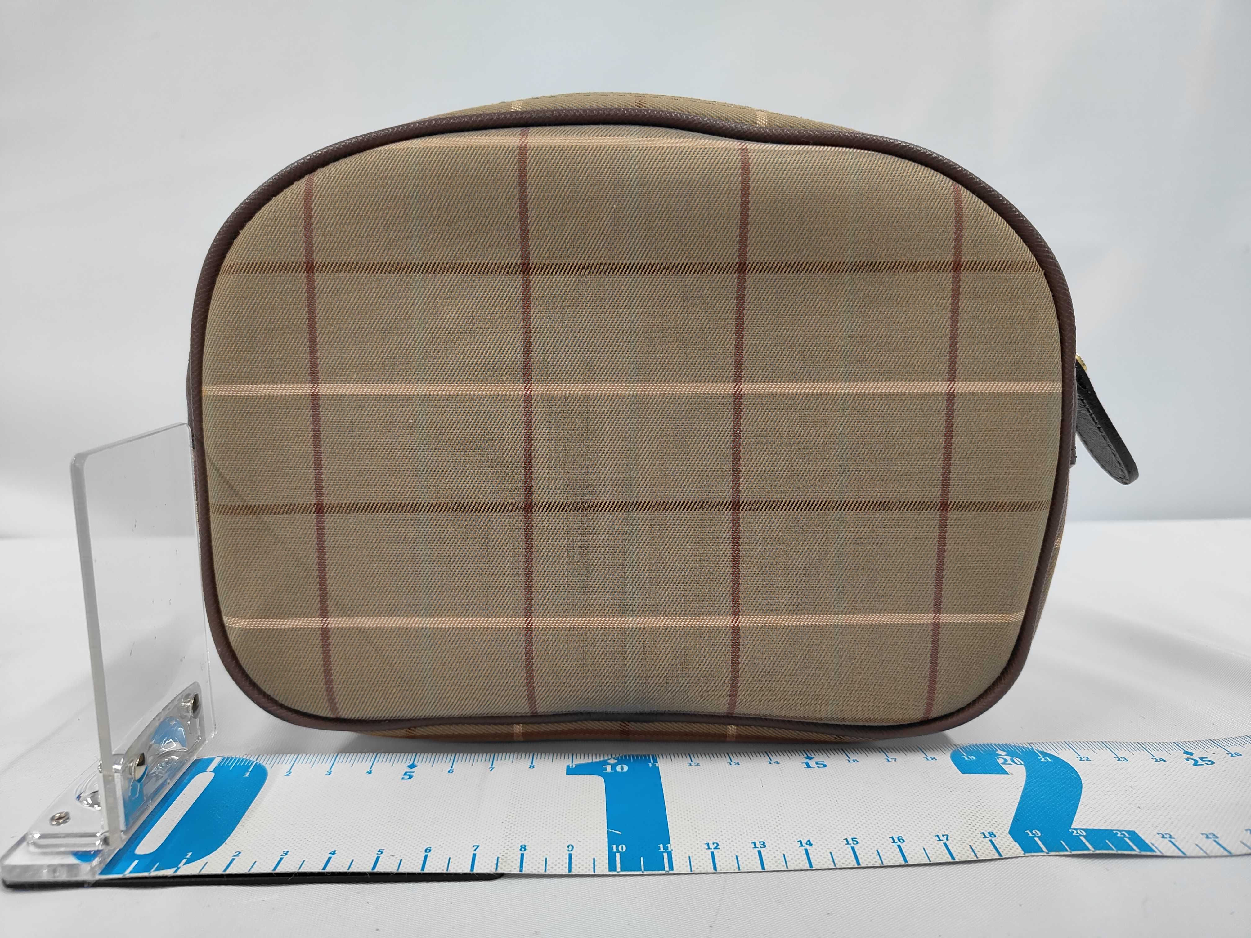 pouch — view 2