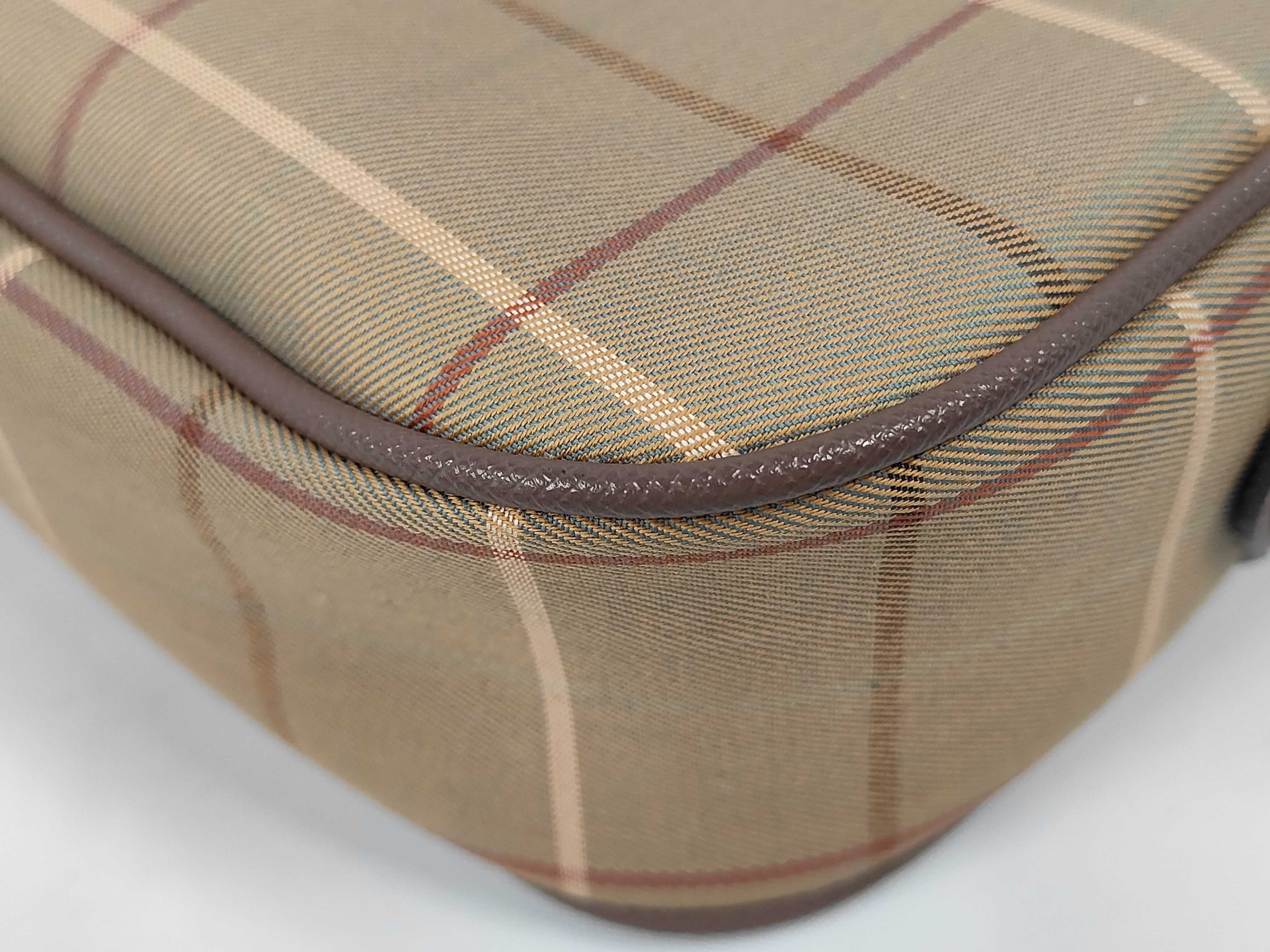 pouch — view 4