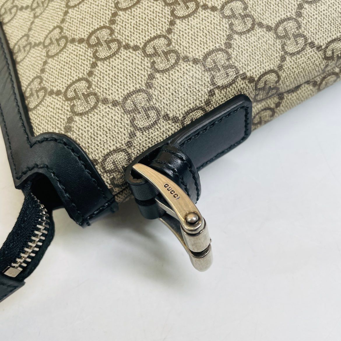 classic GG canvas with red and green stripe men's crossbody bag (no strap) — view 11