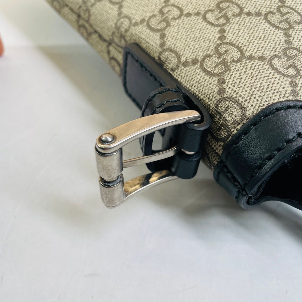 classic GG canvas with red and green stripe men's crossbody bag (no strap) — view 14