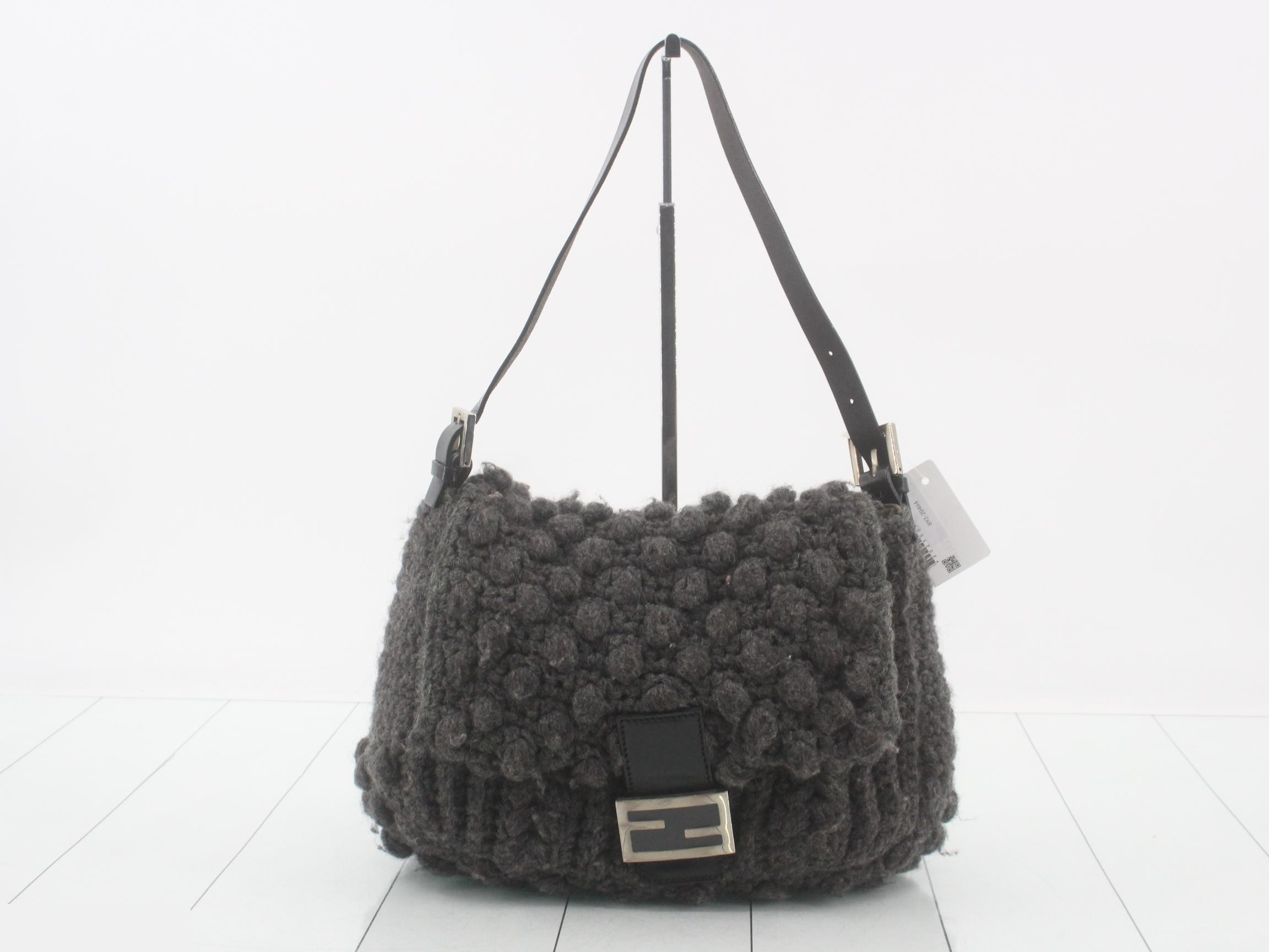 Mamma Bucket Handbag