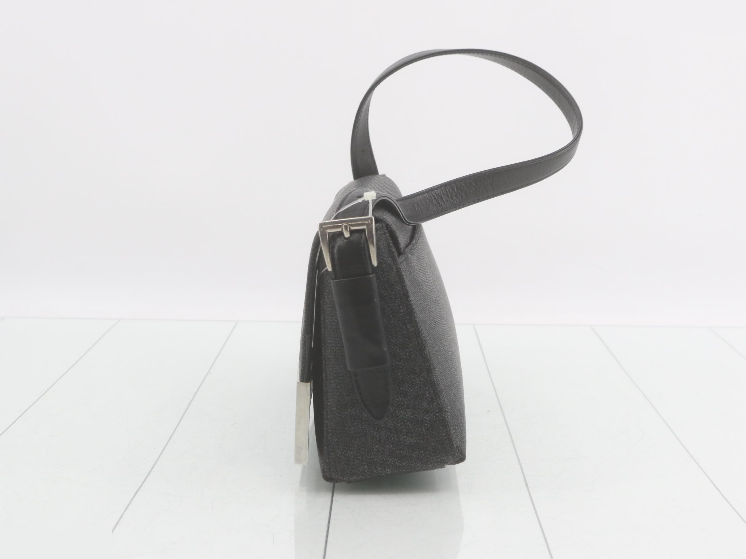 One-shoulder bag, logo, black, W26 H14 D7 — view 3