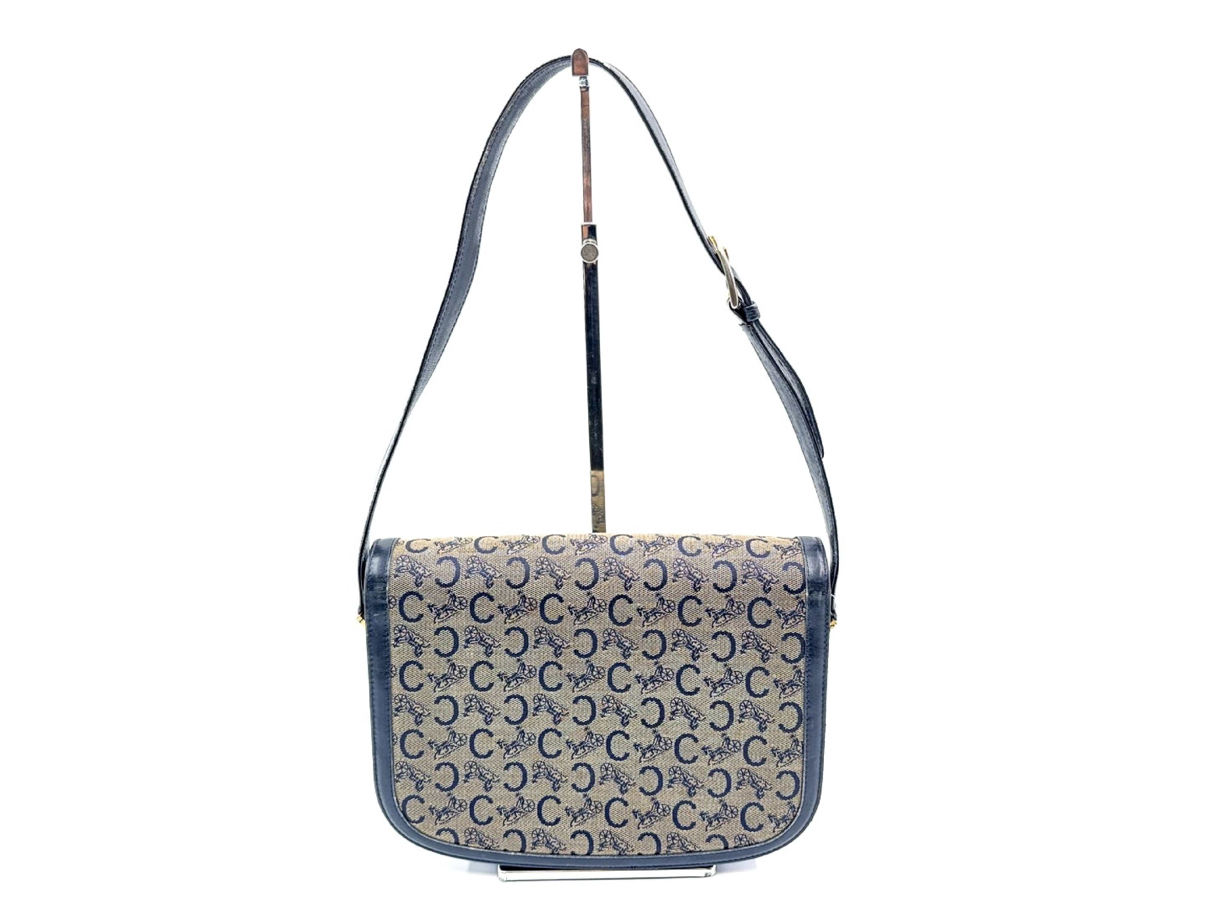 Carriage Hardware, Carriage Pattern, Gold Hardware, Vintage Leather Shoulder Bag — view 2