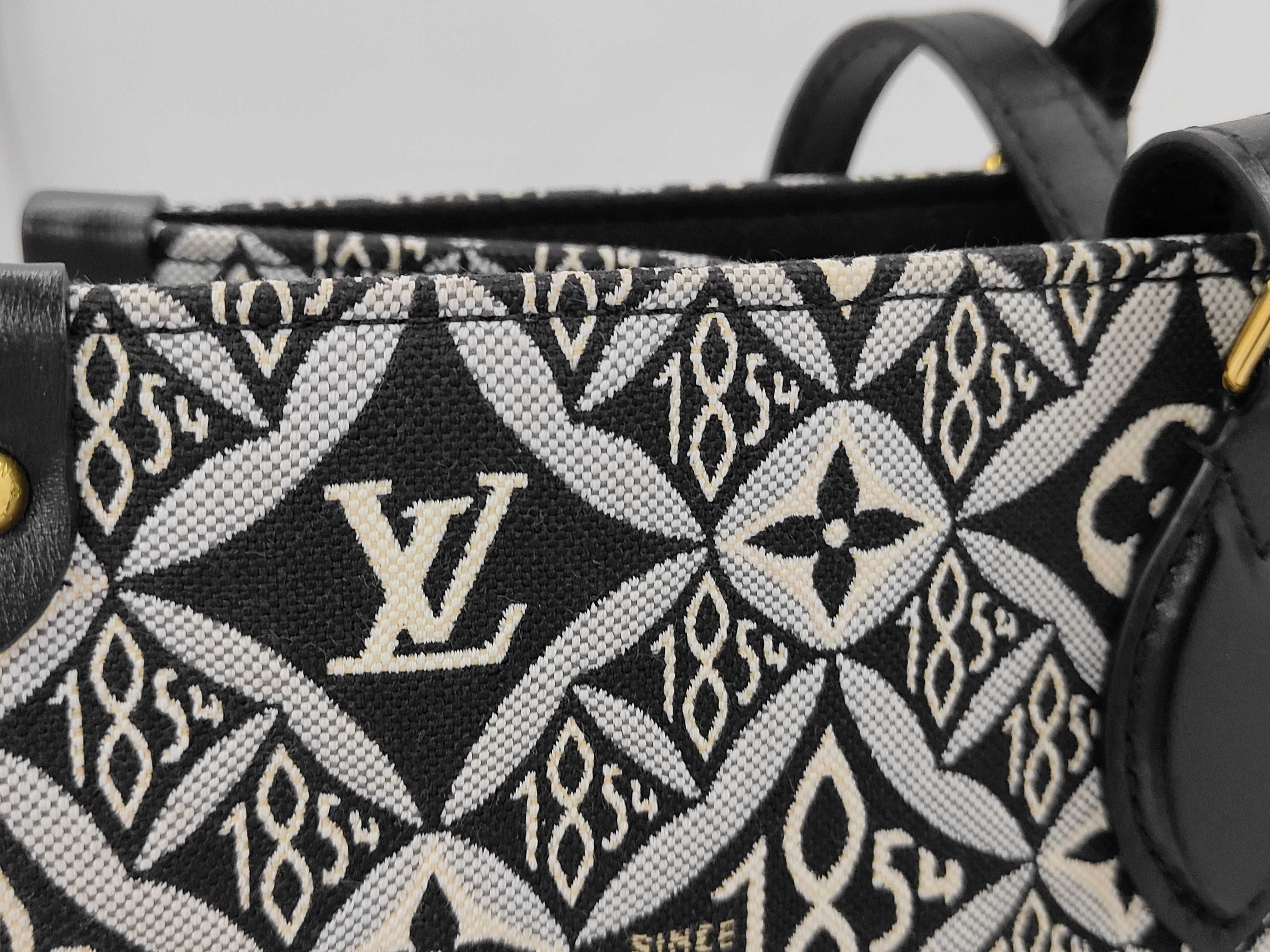 Onzago-1854 Tote Bag — view 4