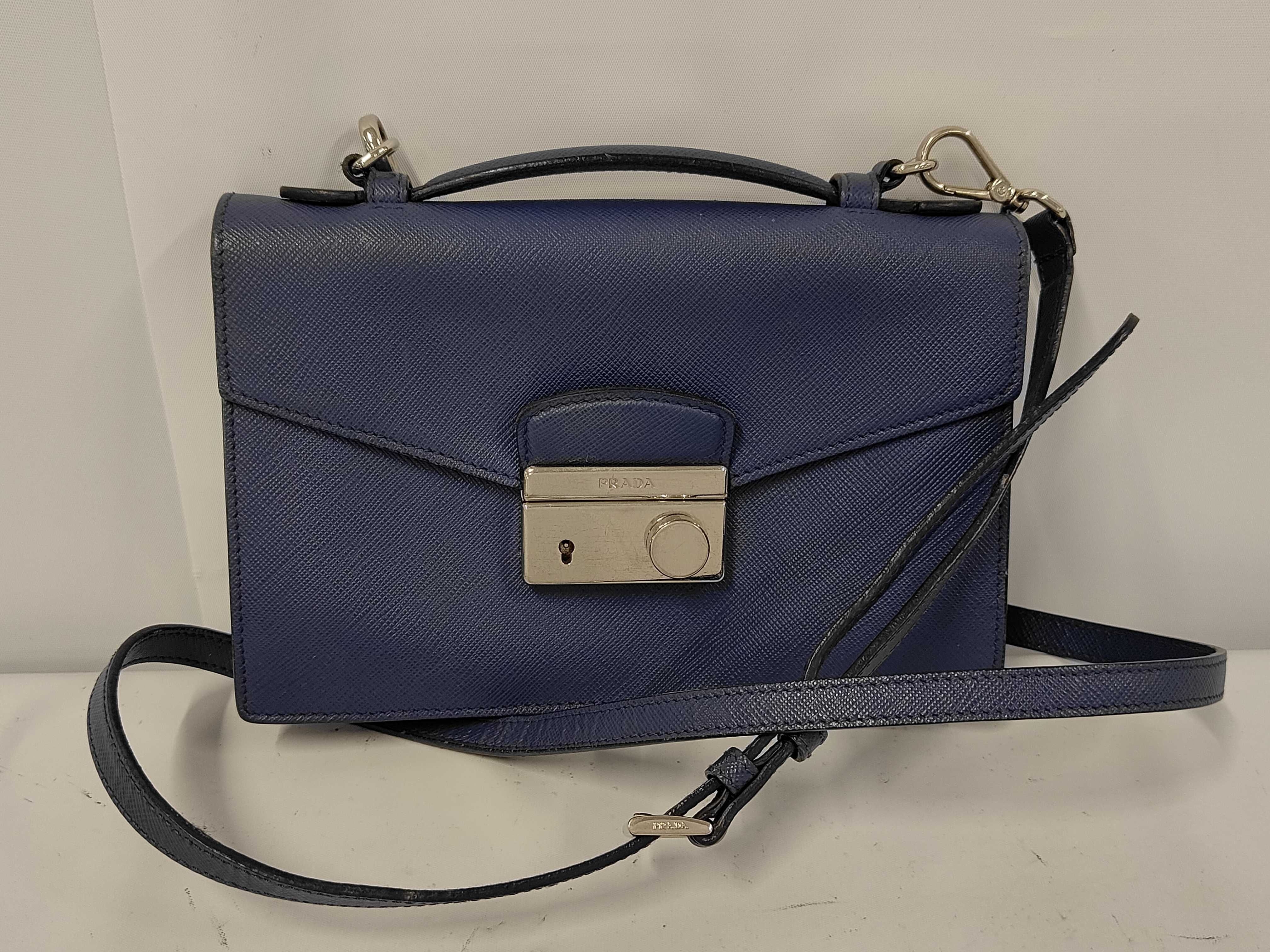 Saffiano Shoulder Bag BT0960 Handbag