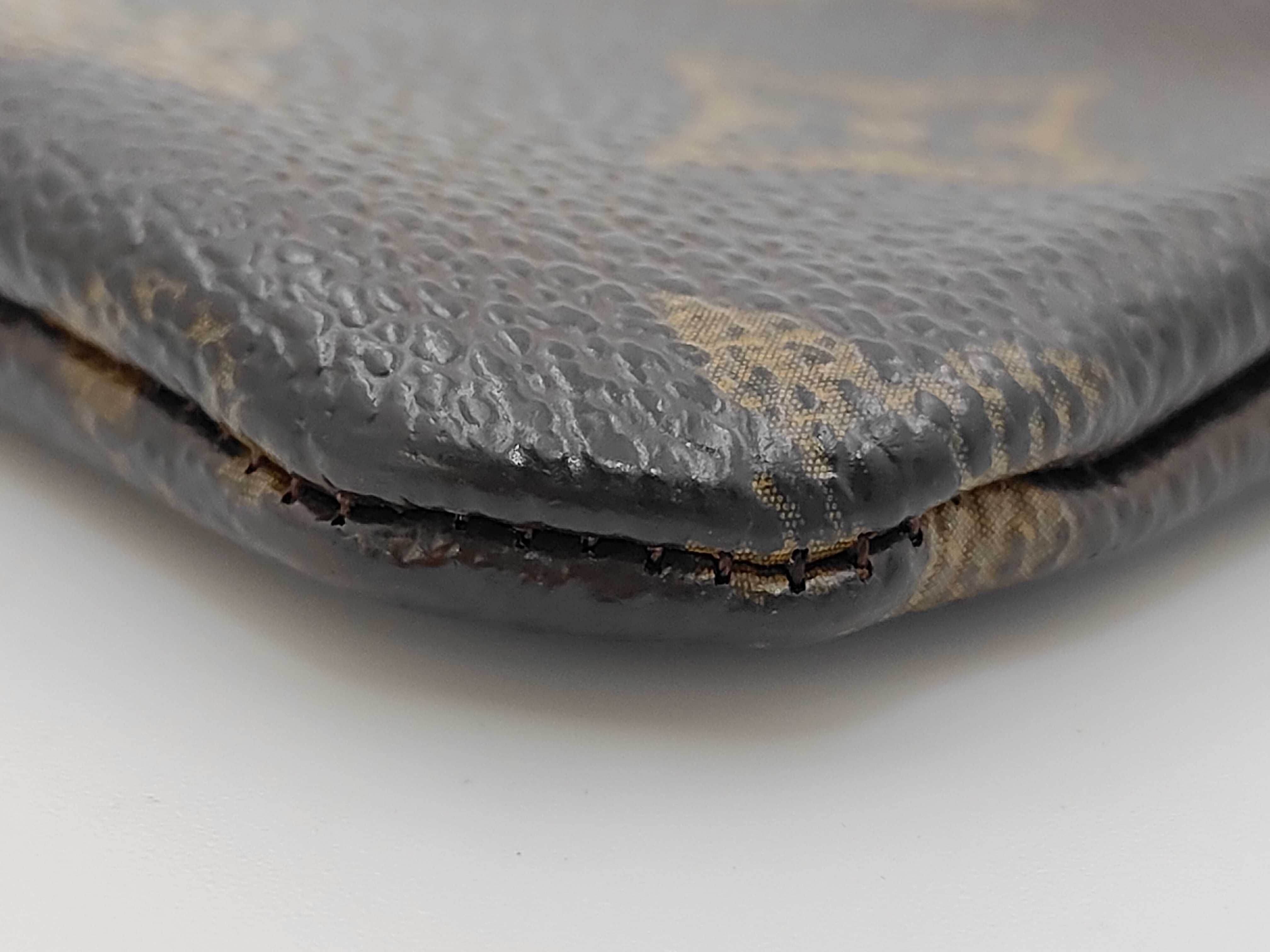 Coin Case — view 4