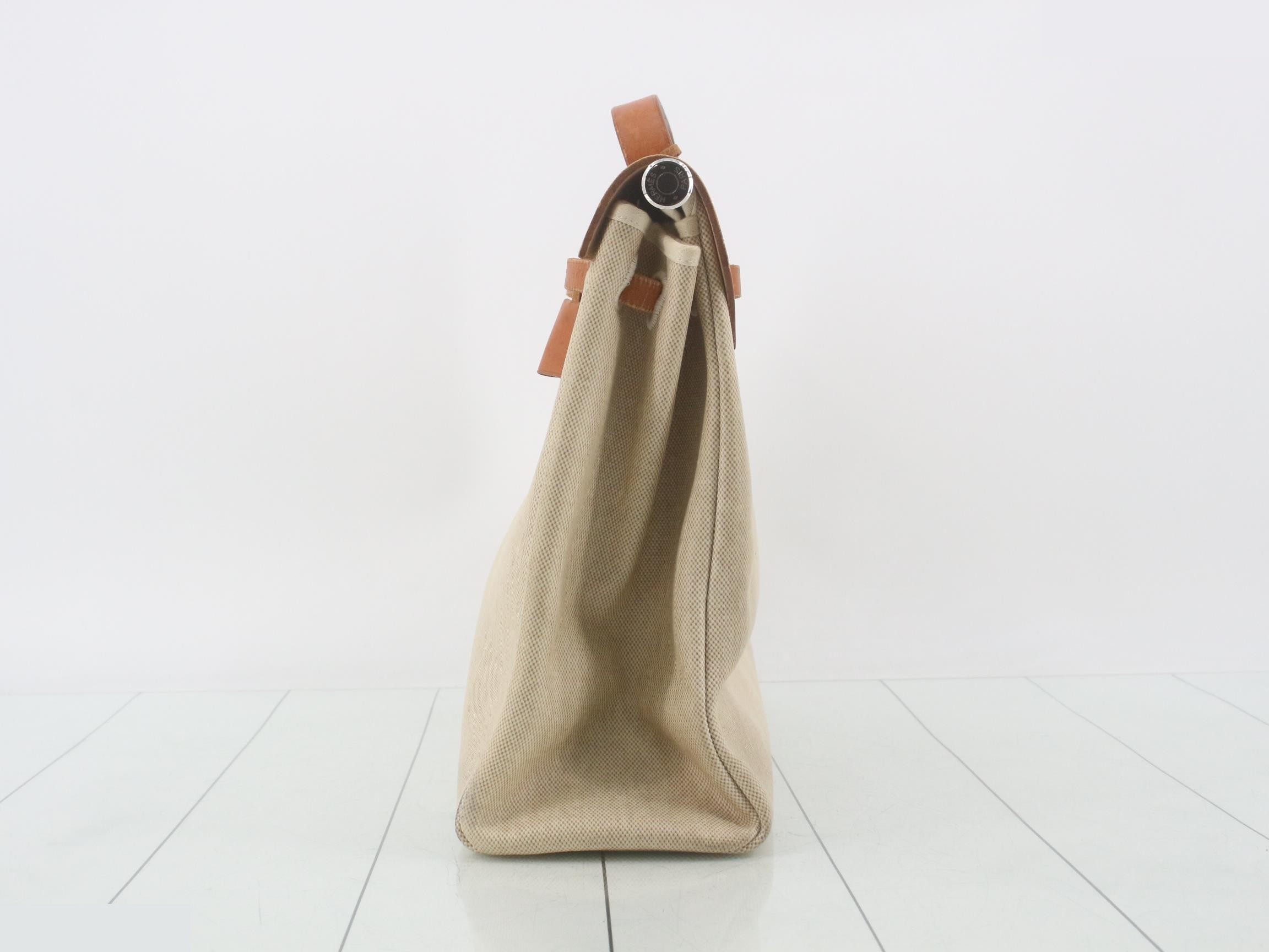 Ailebag — view 3