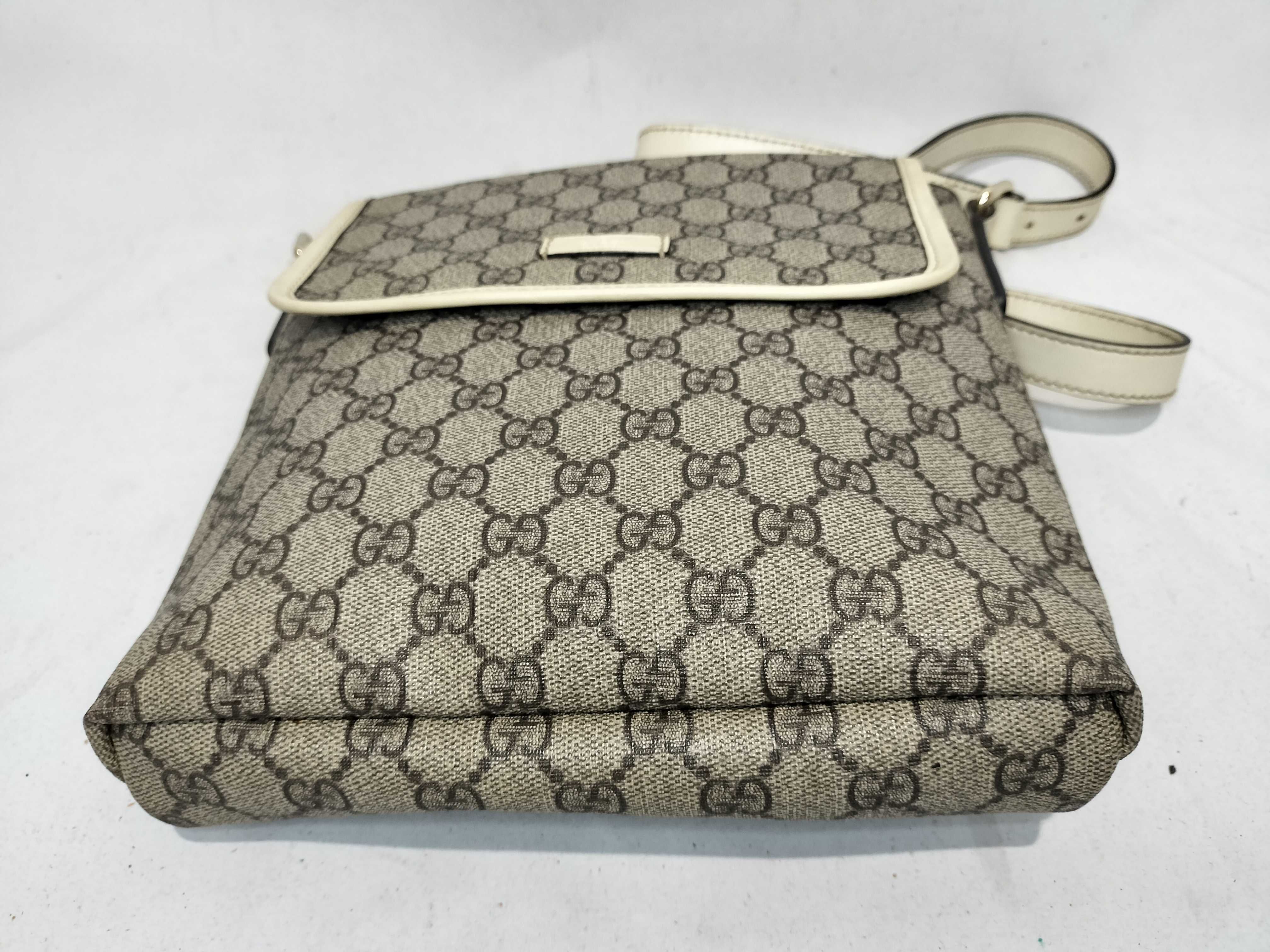 GG Supreme Canvas Crossbody Bag Shoulder Bag — view 8