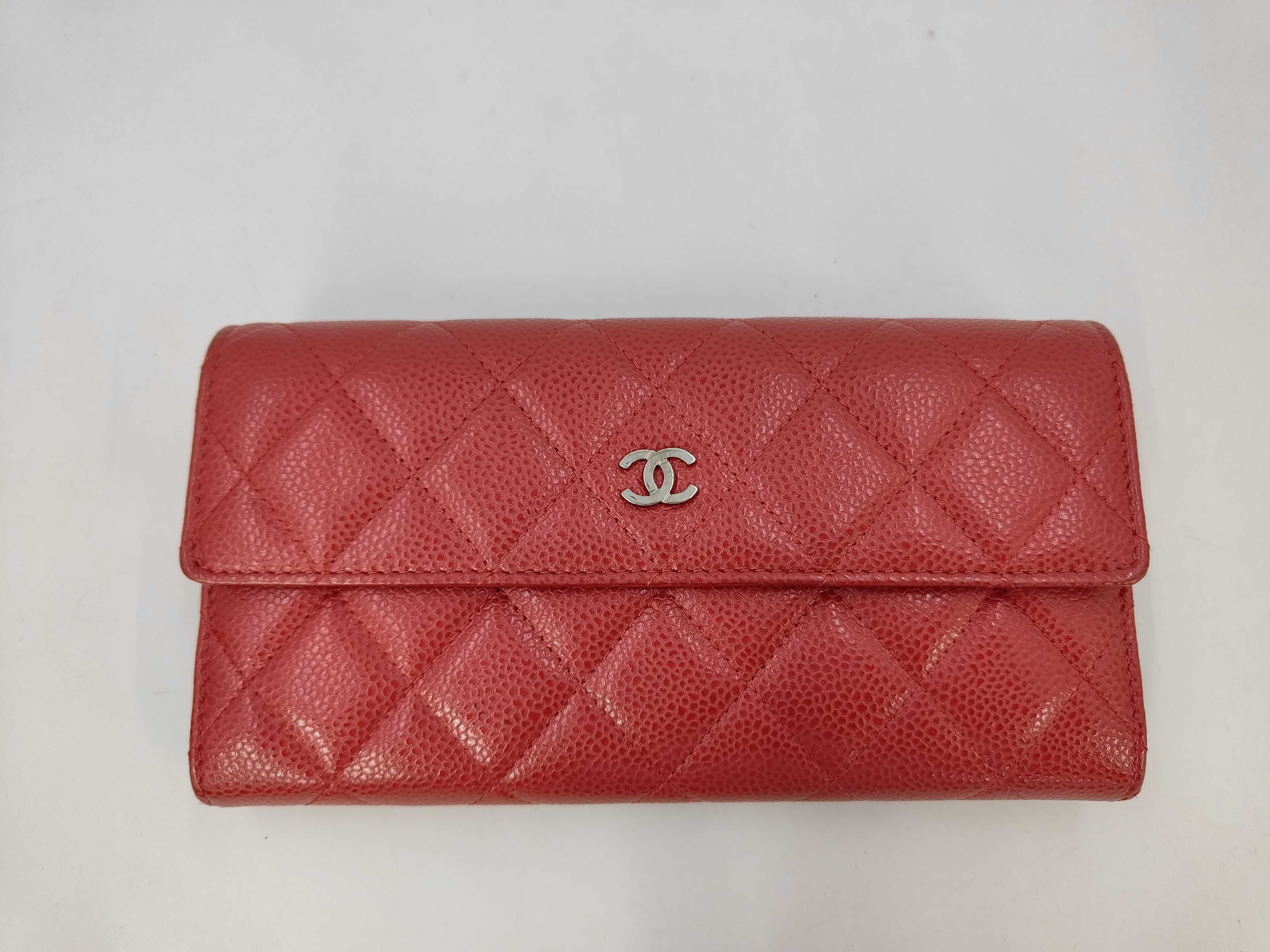 Caviar Skin Coco Matelassé Bi-fold Long Wallet, Silver Hardware, Red