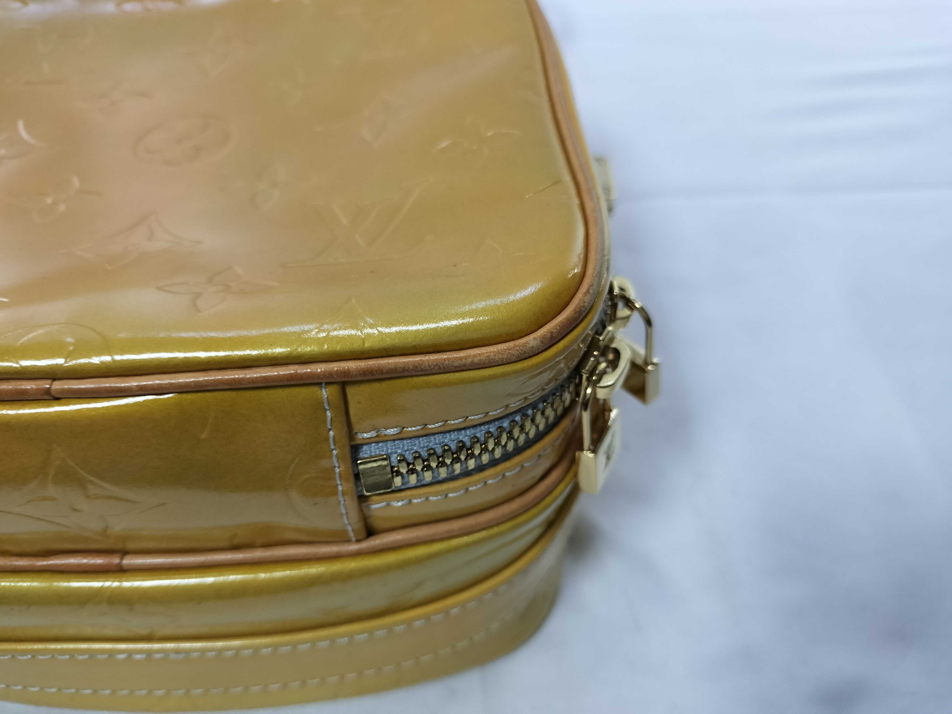 Vernis Worcester Shoulder Bag — view 5
