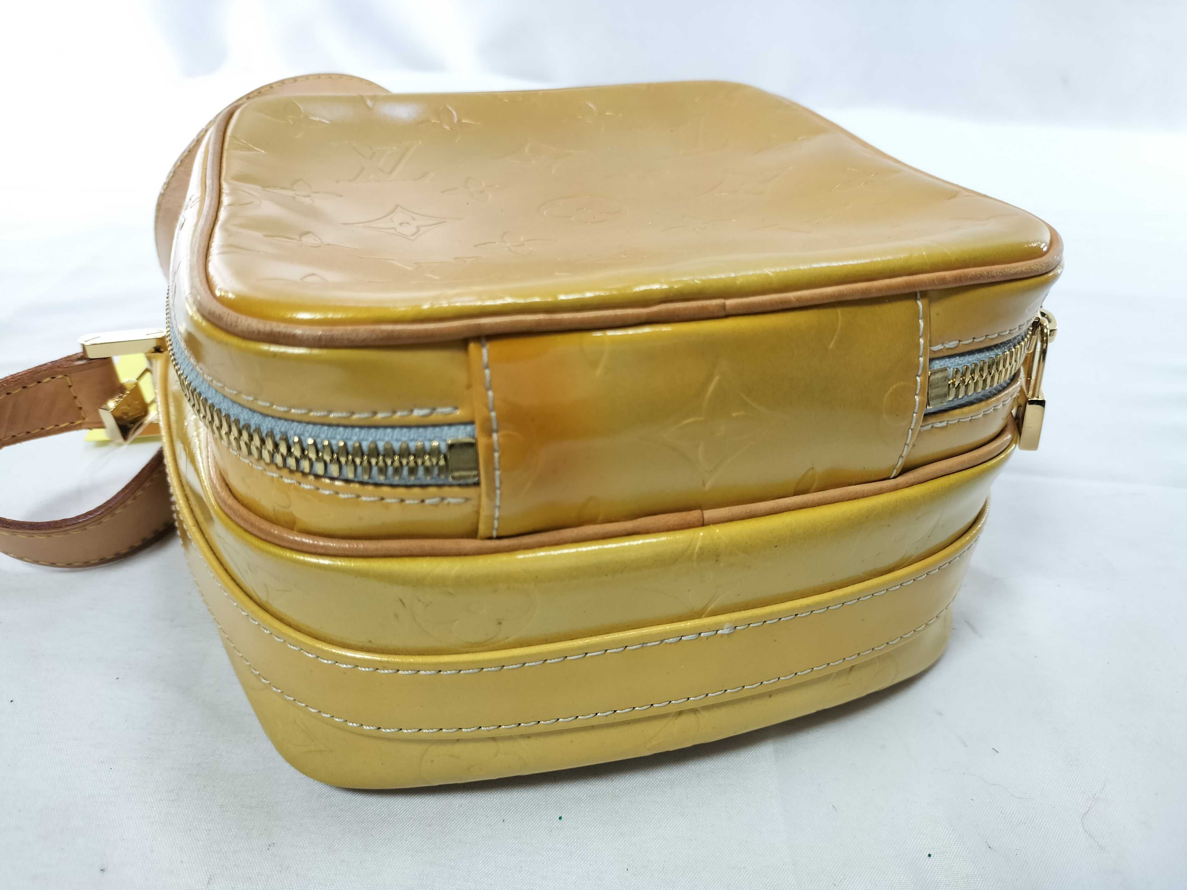 Vernis Worcester Shoulder Bag — view 6