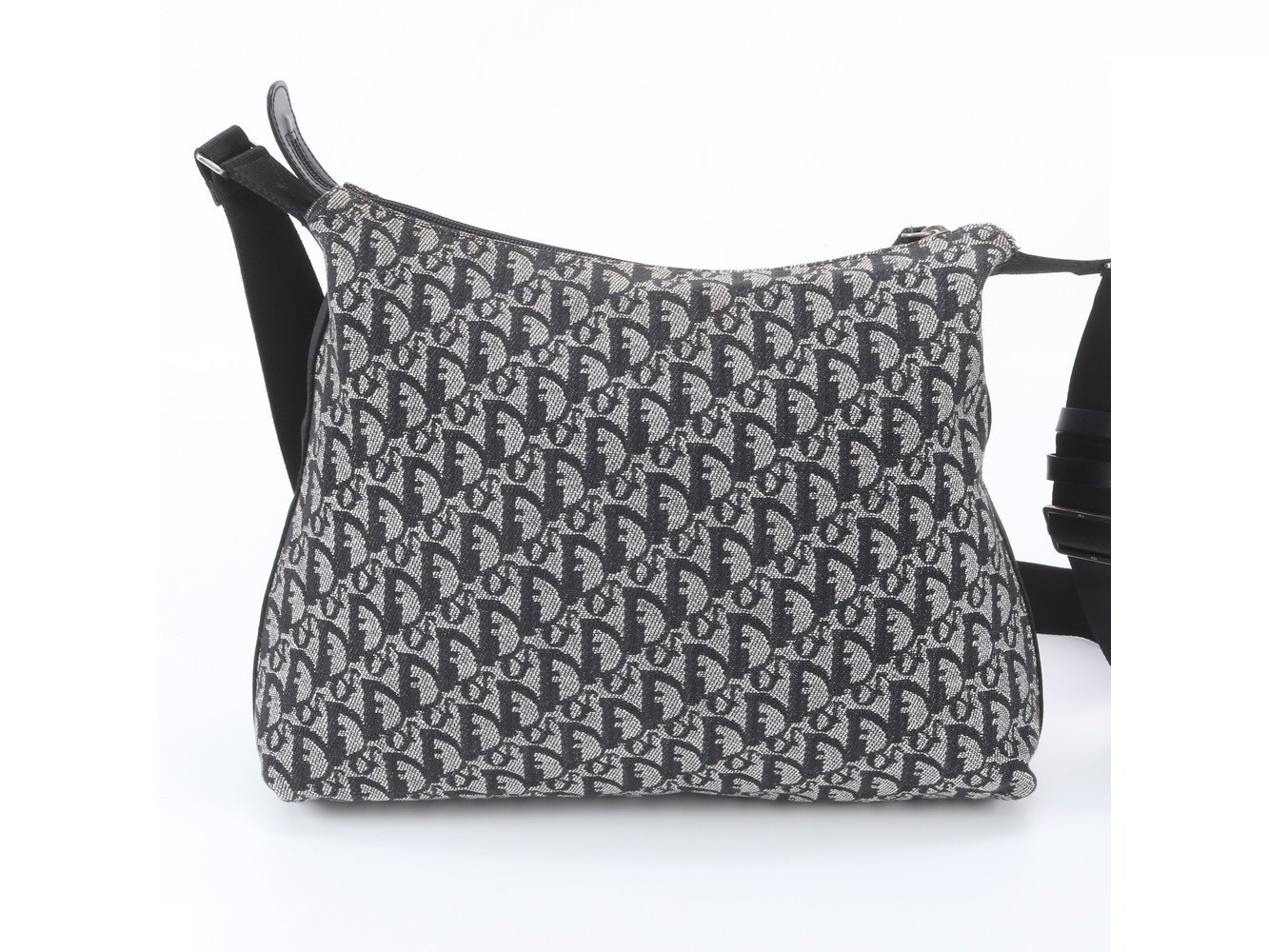 Trotter BO B0092 Leather Shoulder Bag (Crossbody) — view 3