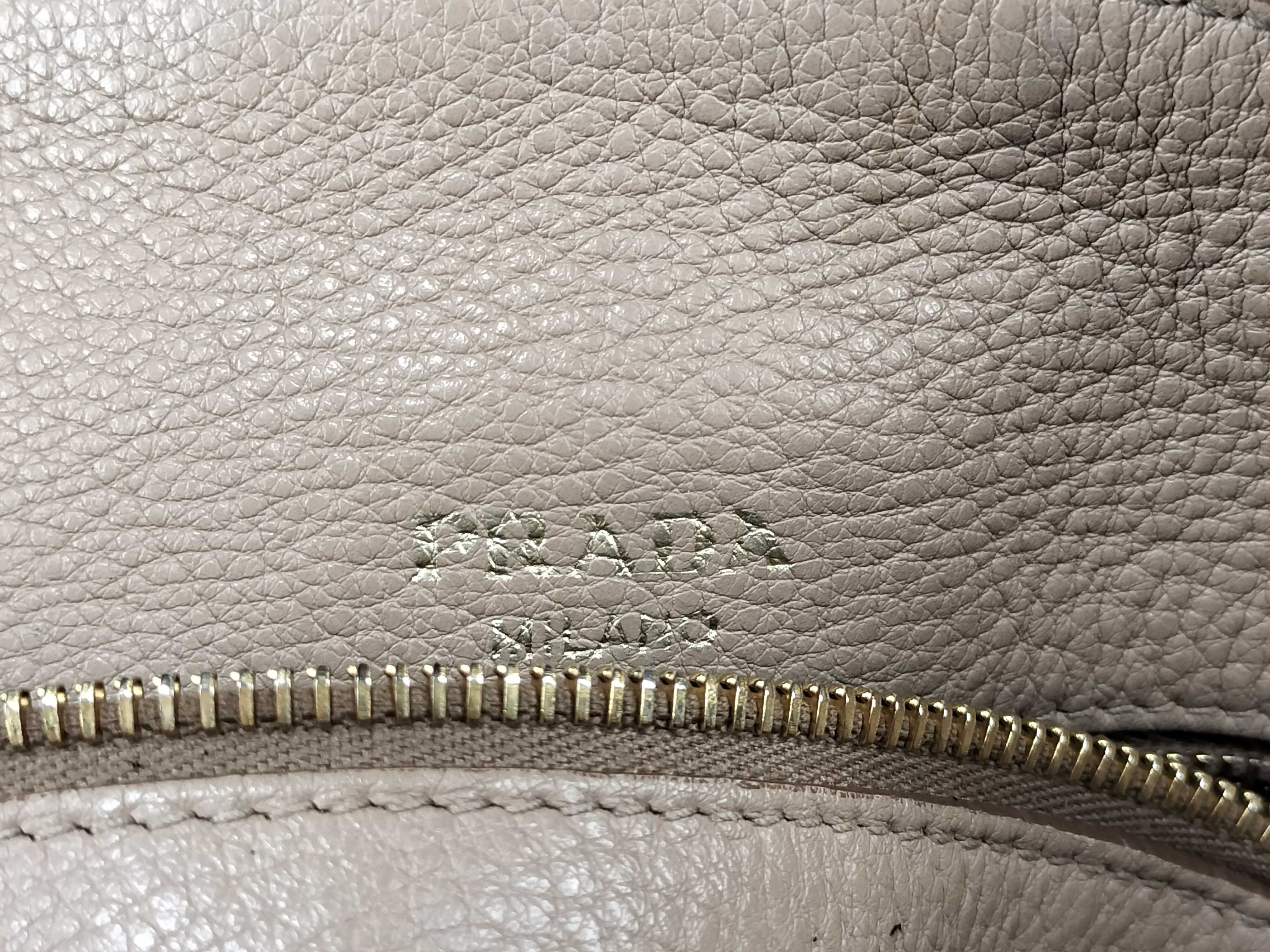2-way Vitello Handbag Shoulder Bag Handbag — view 13
